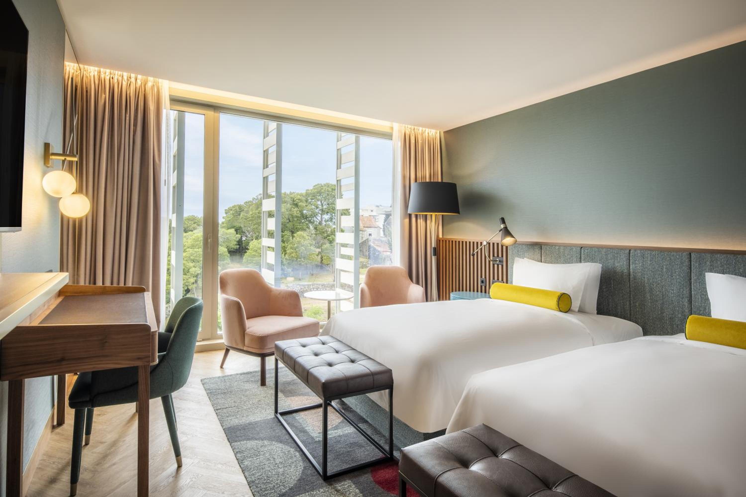 Executive Twin Room - Photo 1