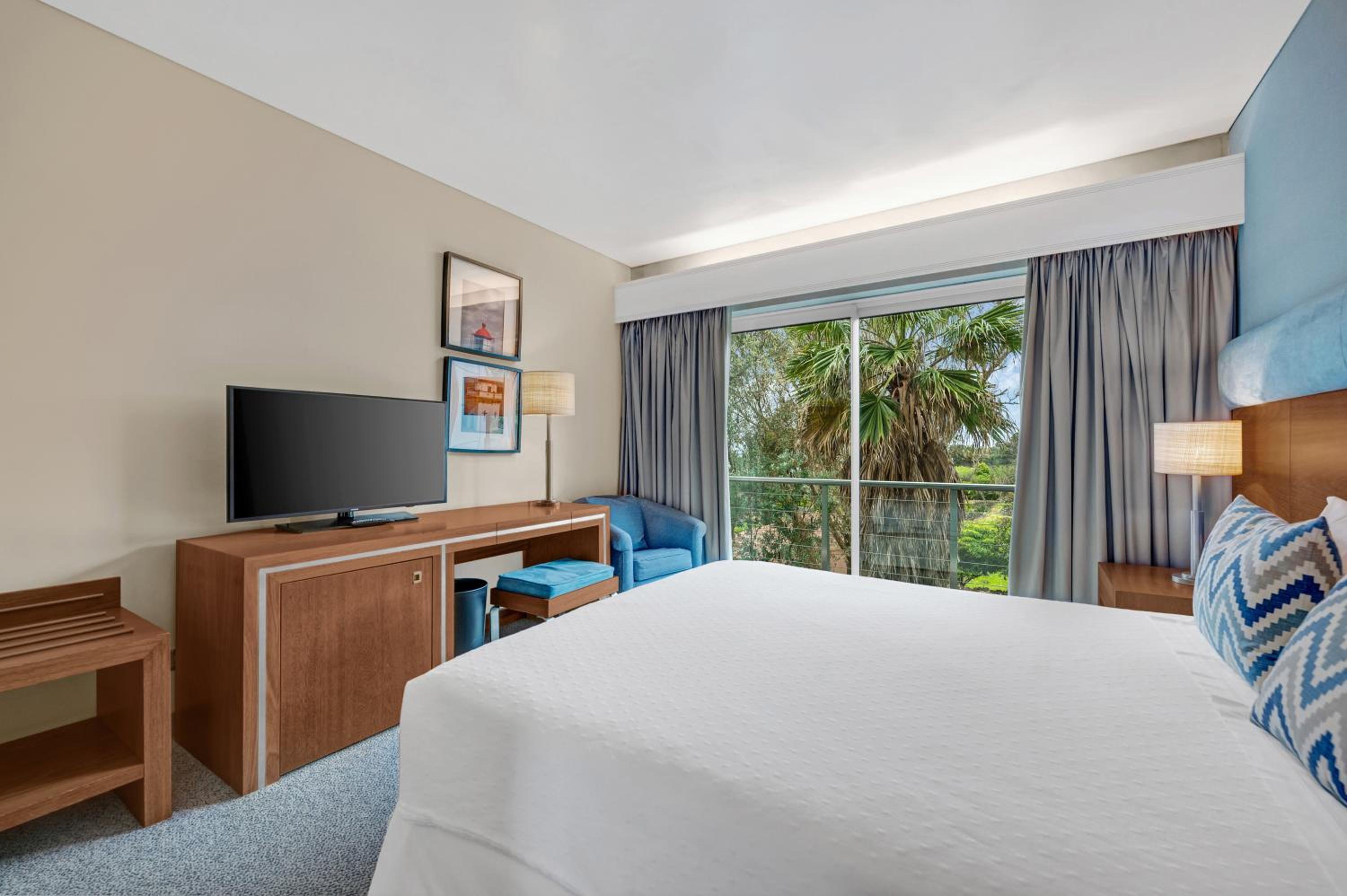 Double Room with Garden View - Photo 4