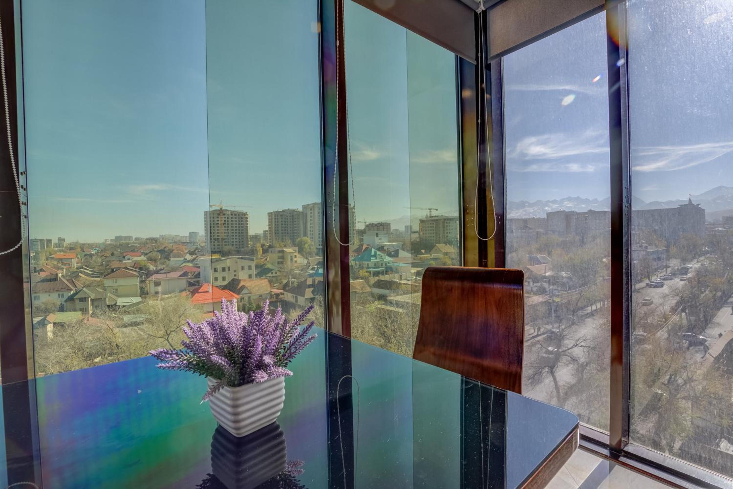 Deluxe Single Room with Balcony photo 2