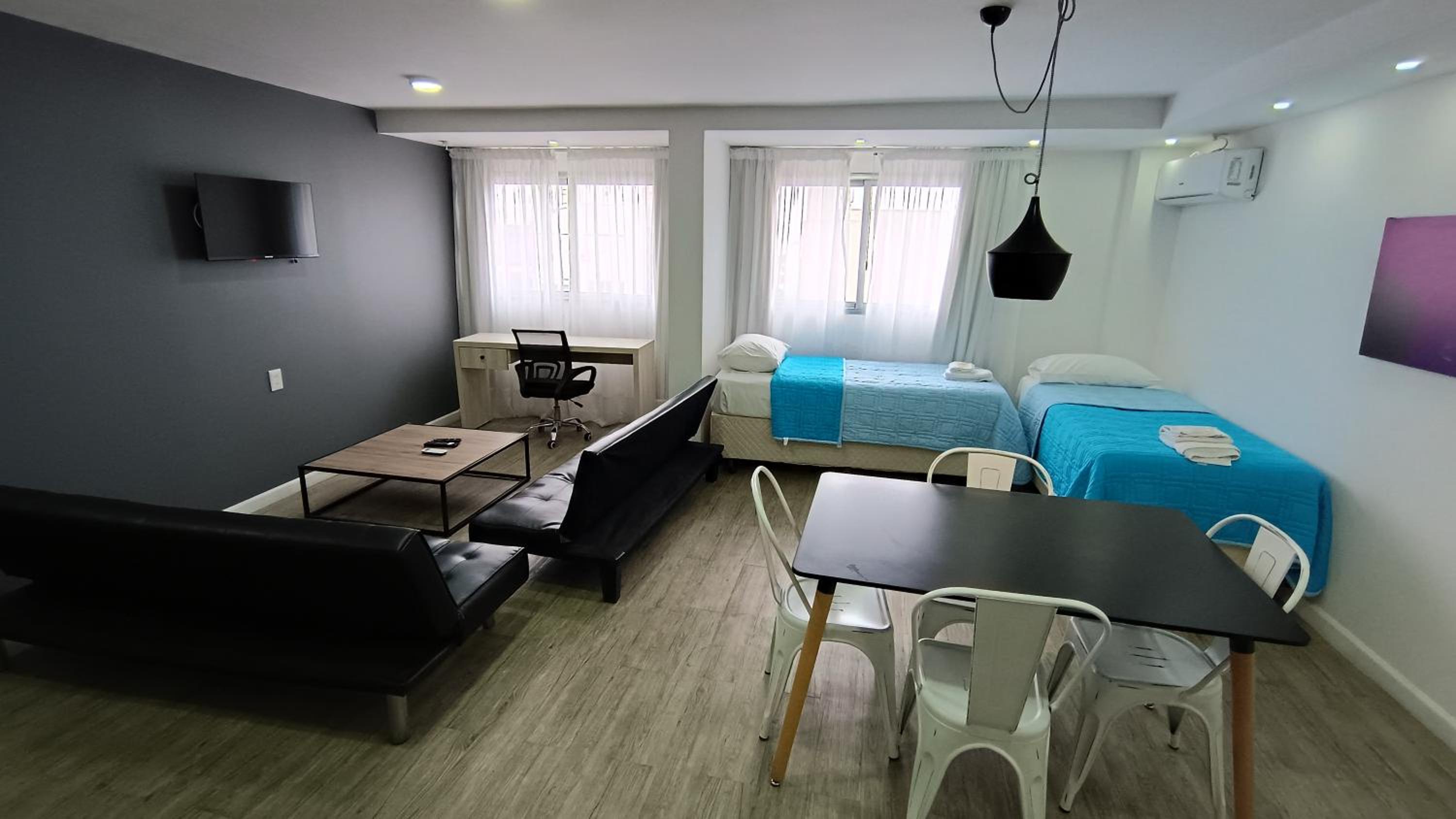 Deluxe Apartment