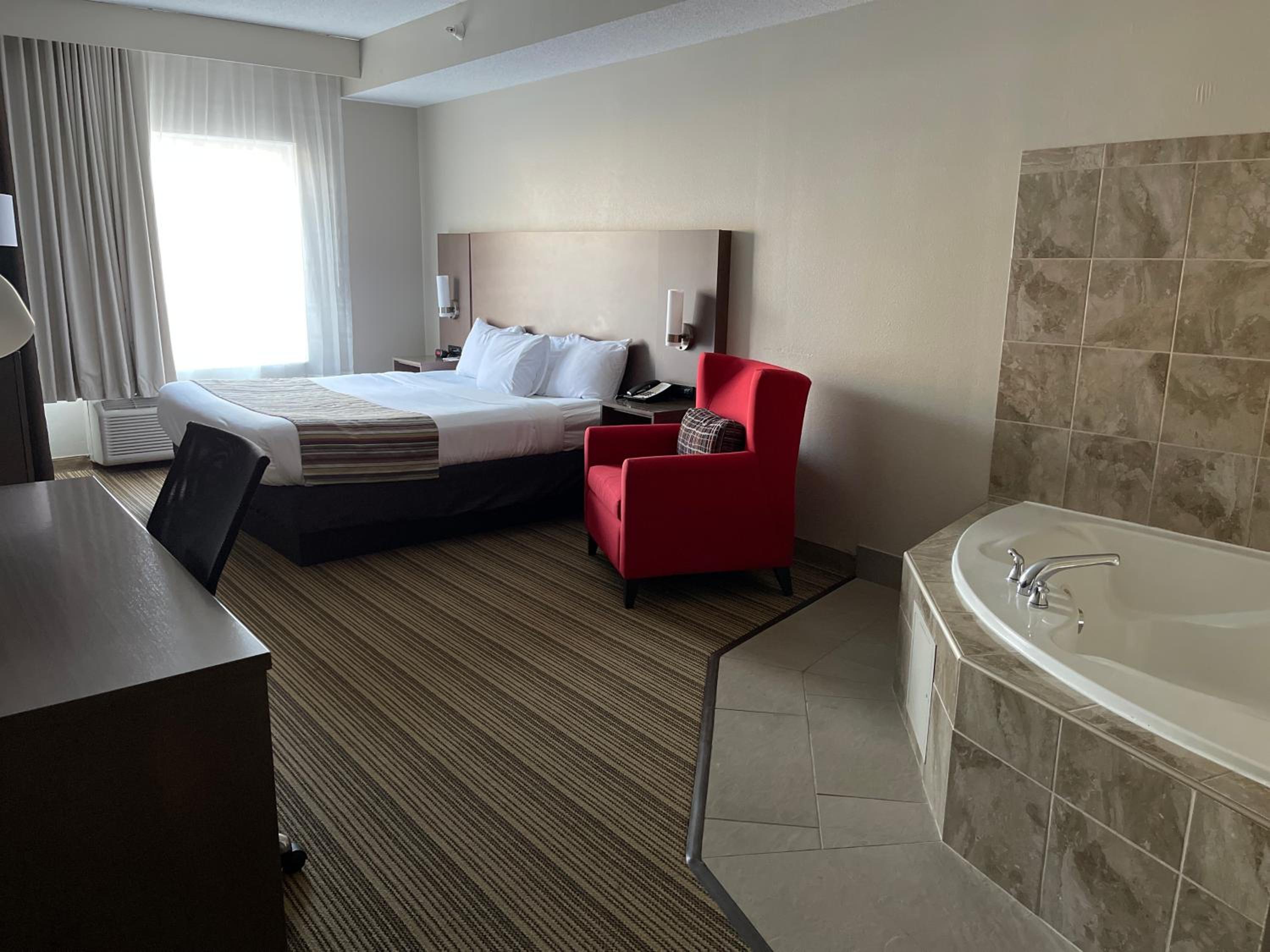 King Suite with Whirlpool - Non-smoking