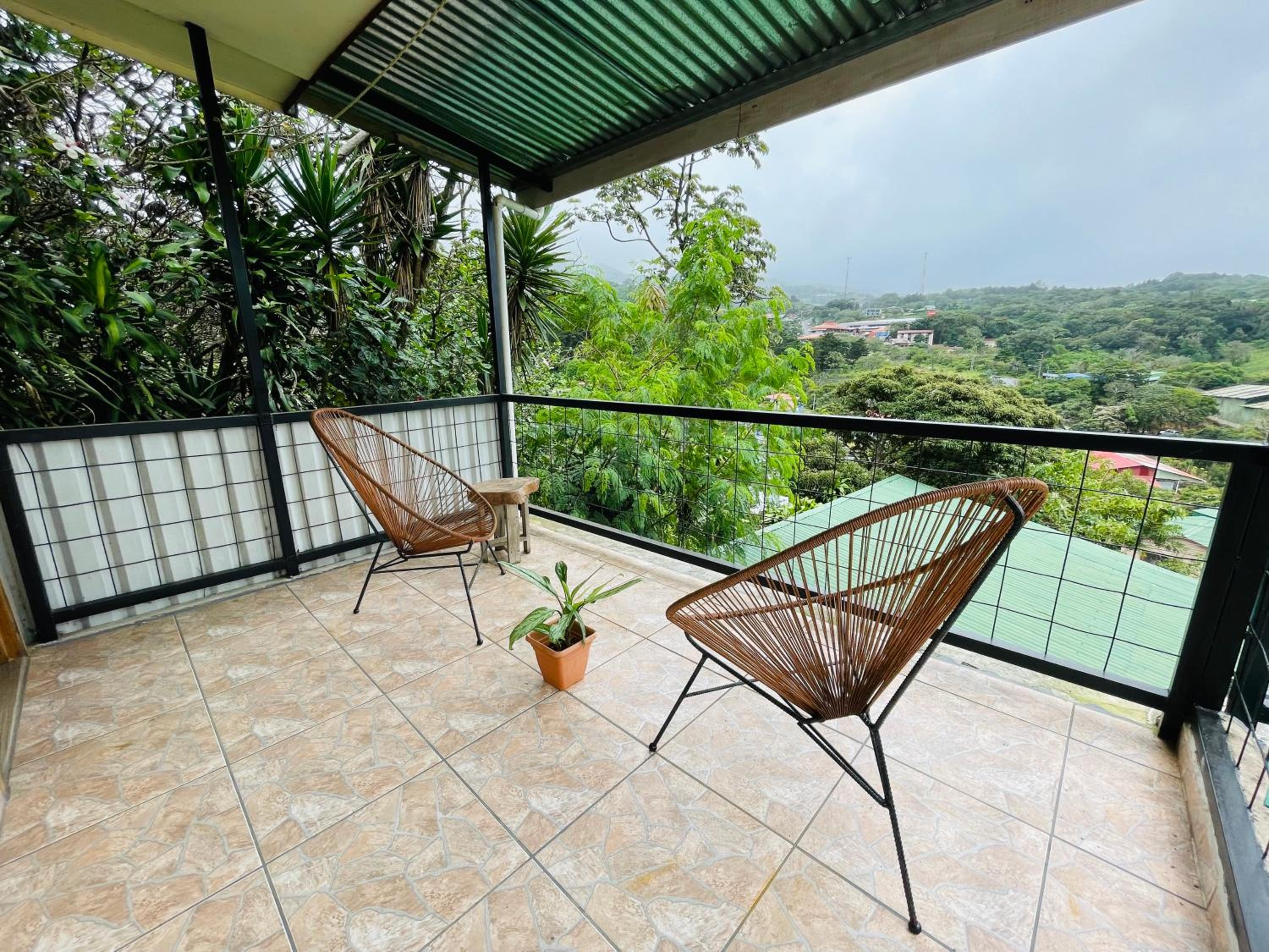 Family Room With Mountain View photo 3