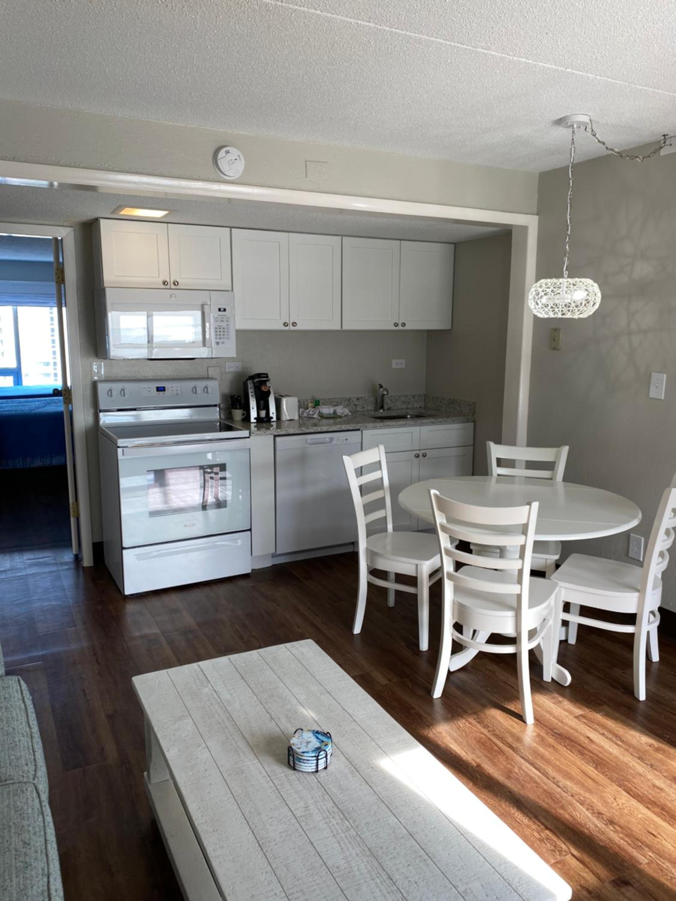 One Bedroom Penthouse; Ocean View - Photo 6