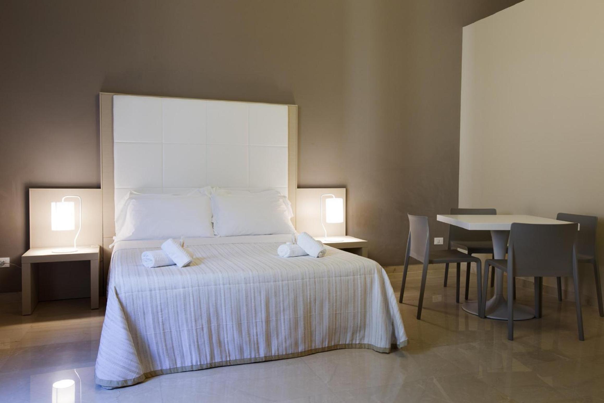 Superior Room - Photo 11