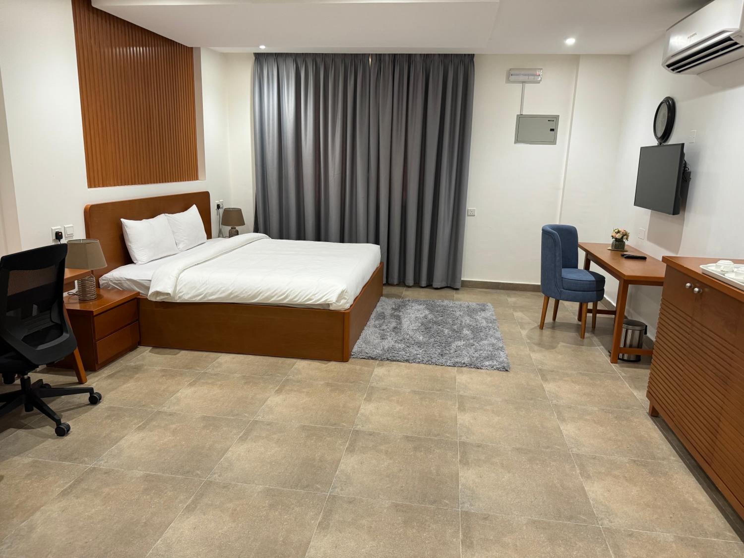 Executive Suite