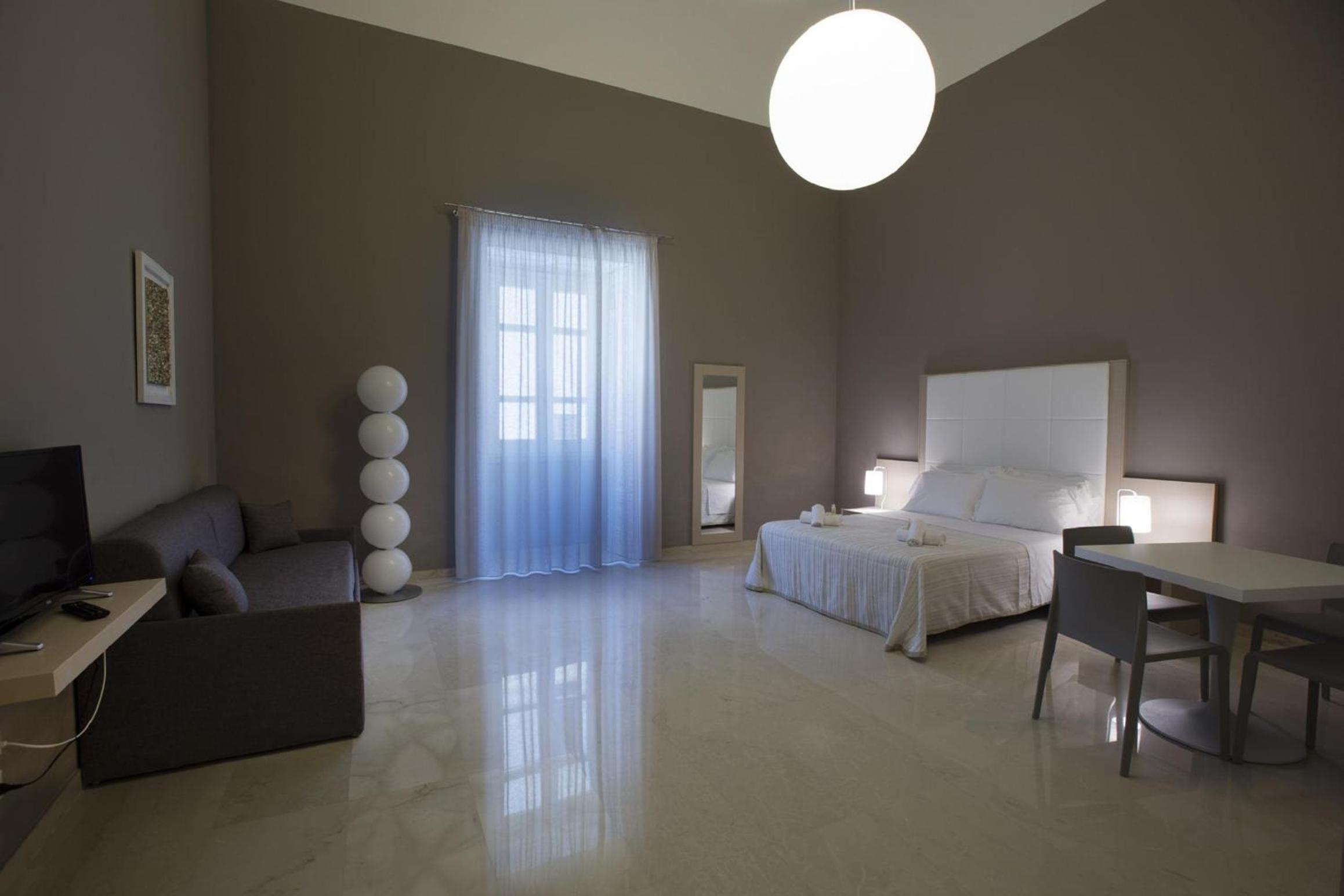 Superior Room - Photo 9