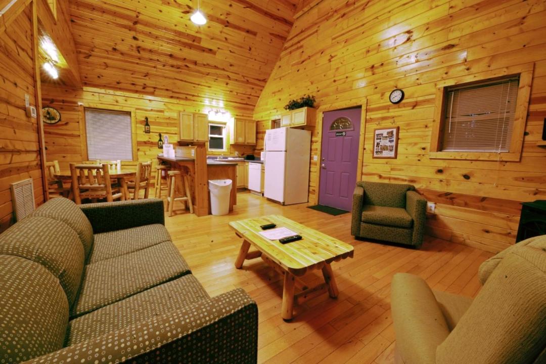 Two-Bedroom House - Photo 1