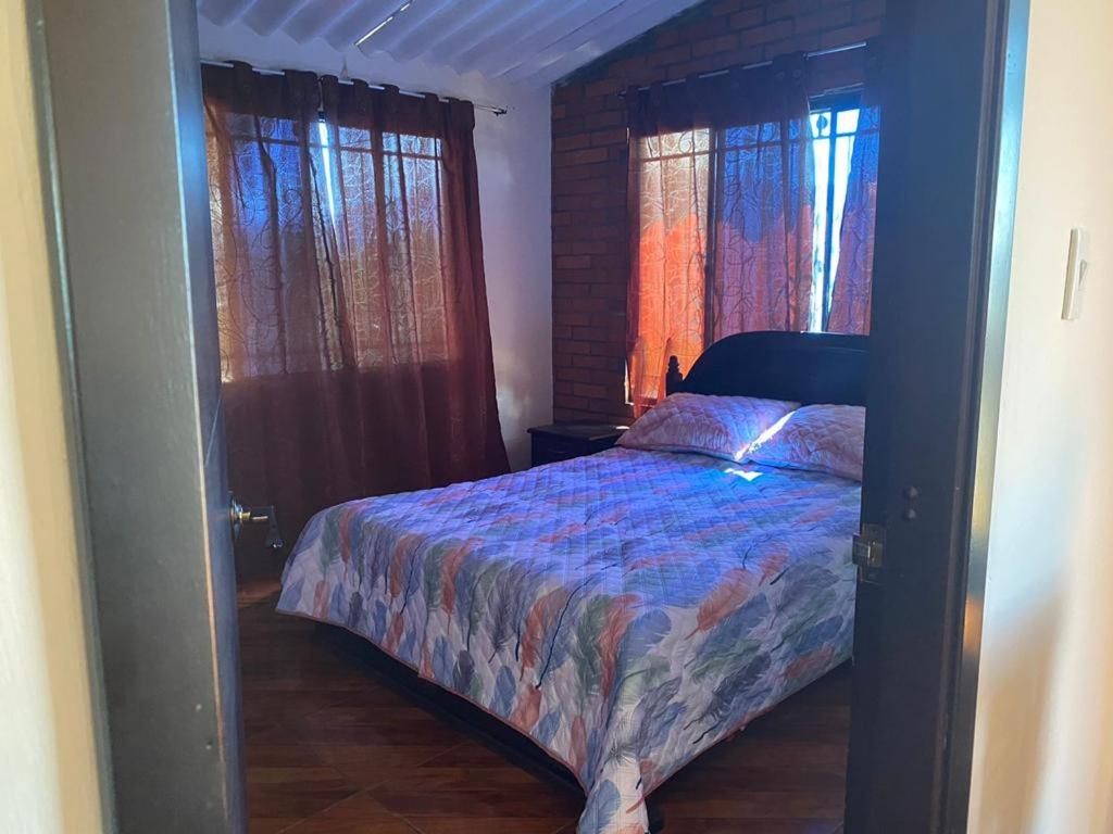 One-Bedroom House photo 1