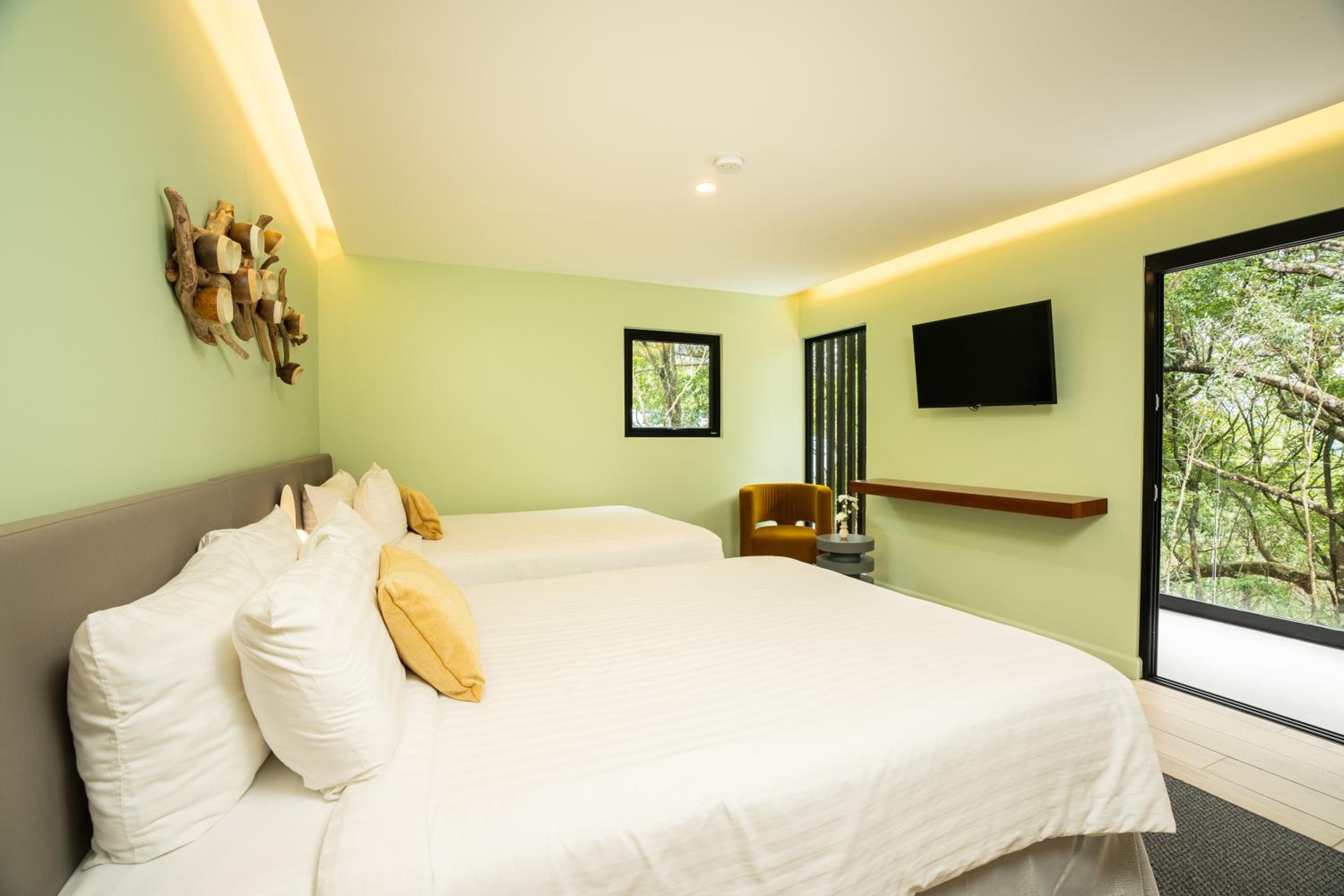 Grand Forest Suite
