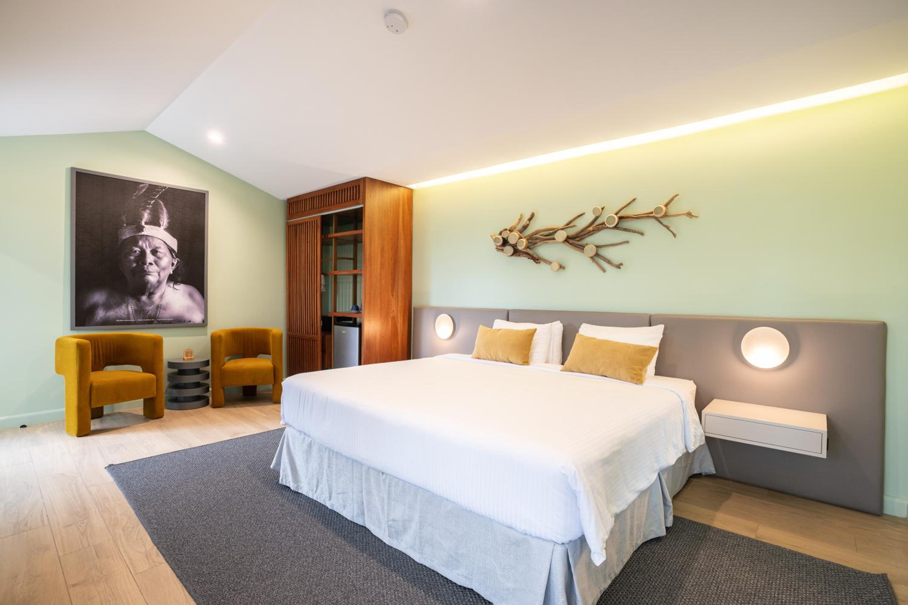 Forest Signature Suite with Plunge Pool