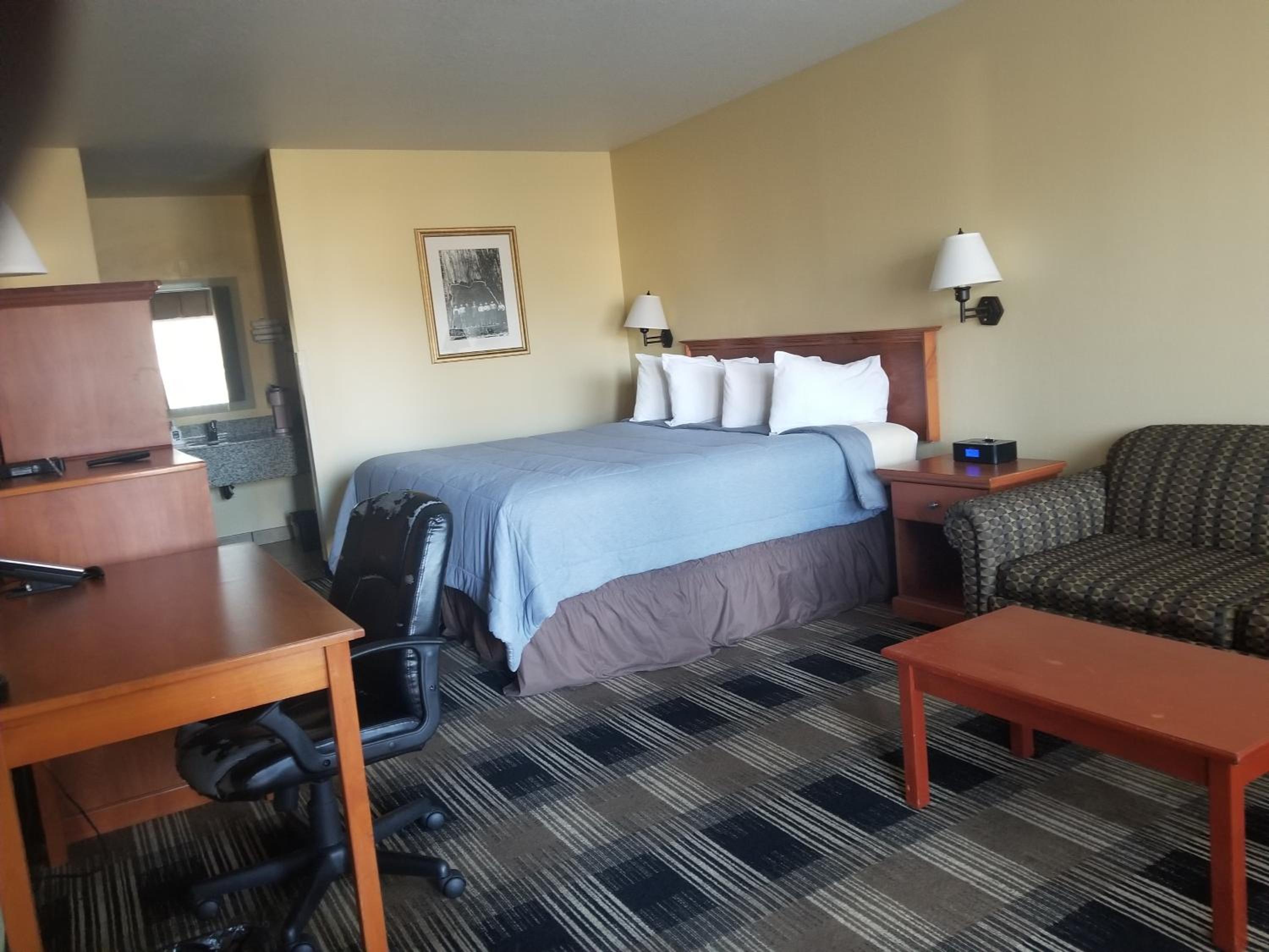 King Room - Non-Smoking photo 1
