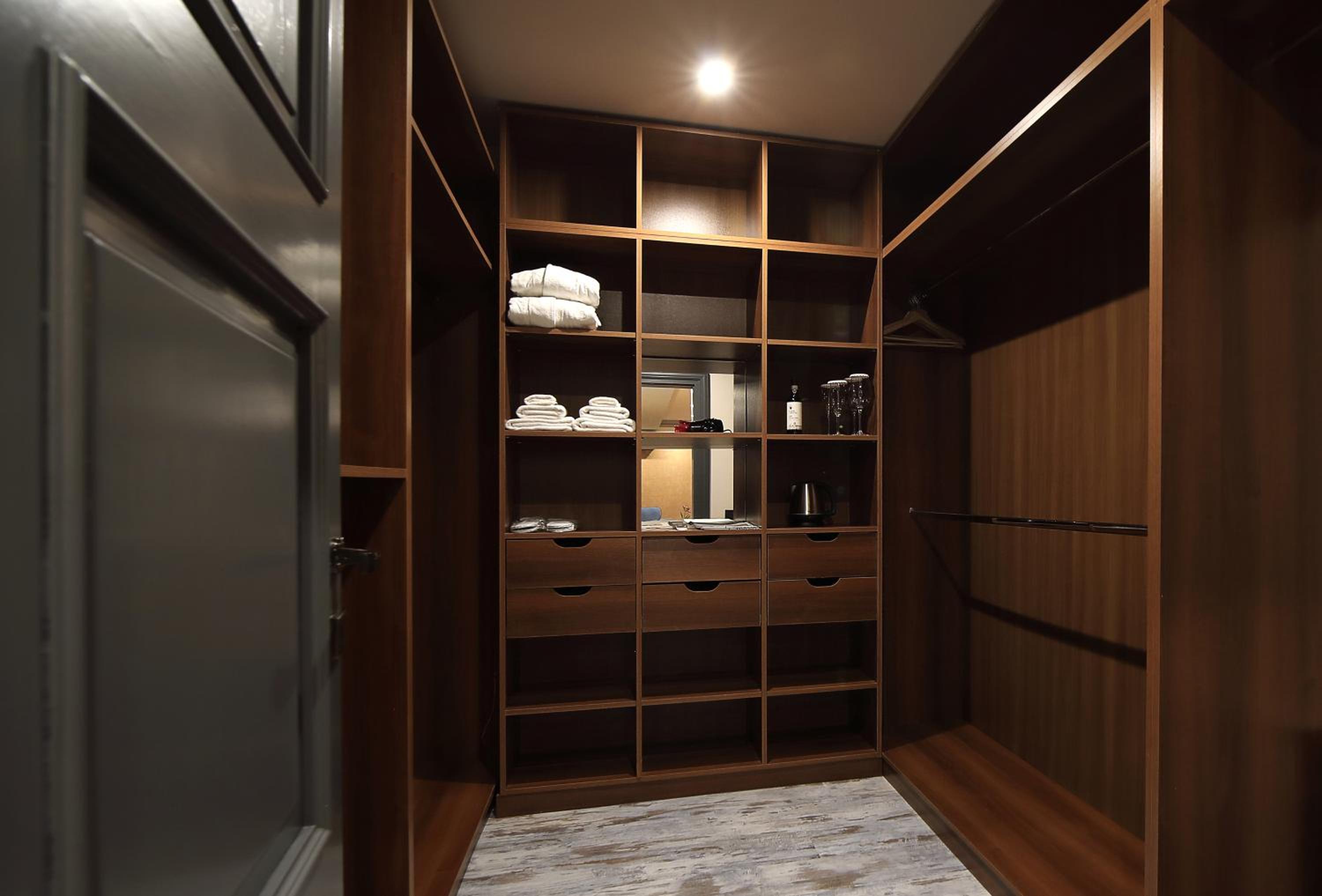 Exclusive Apartment - Photo 9