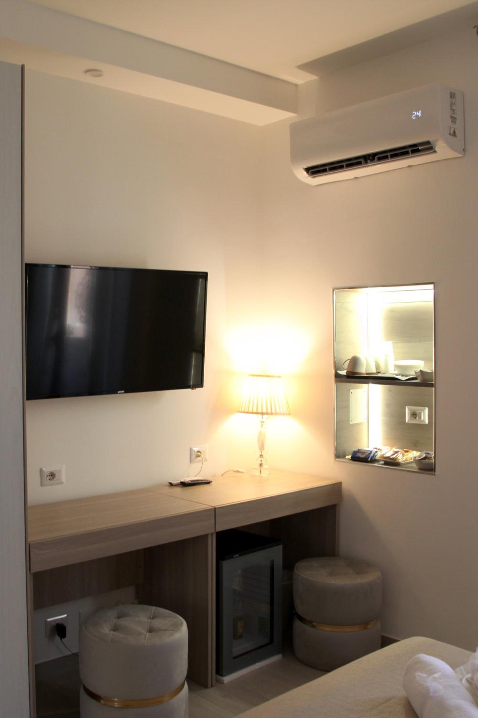 Superior Queen Room - Photo 8
