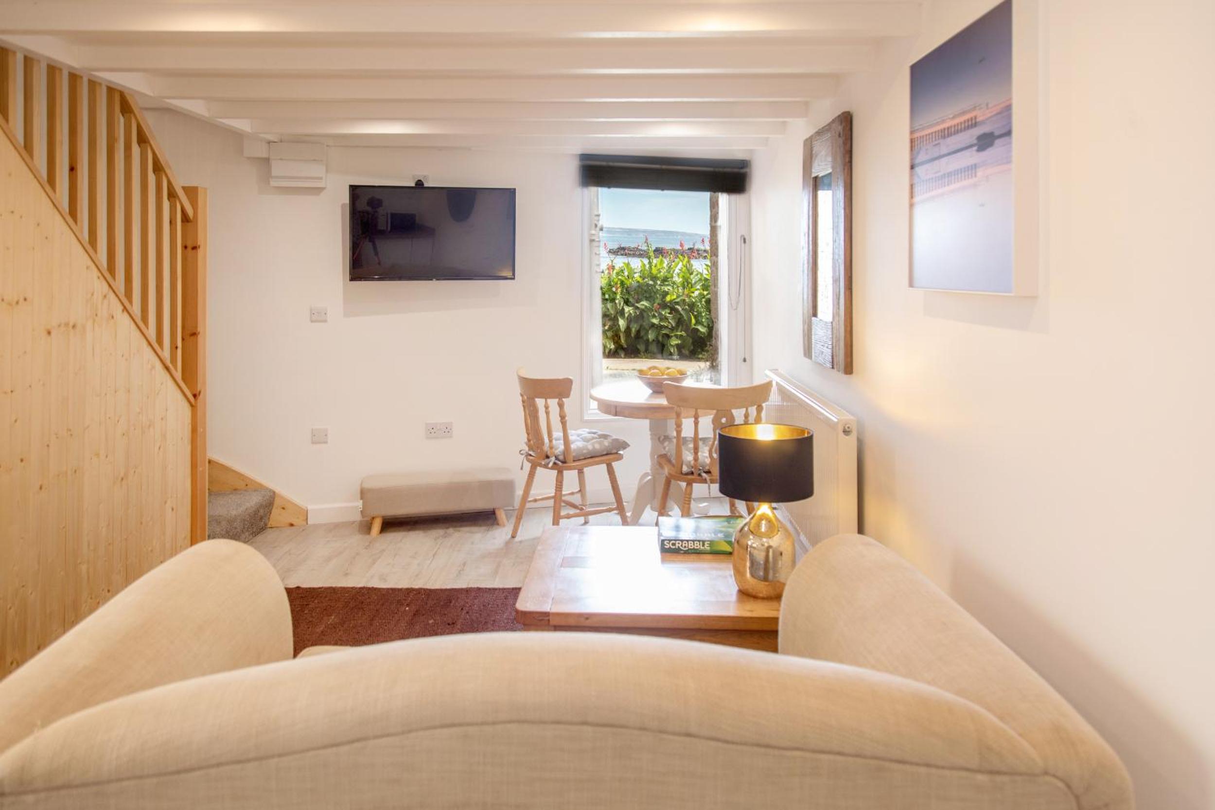One-Bedroom House photo 3