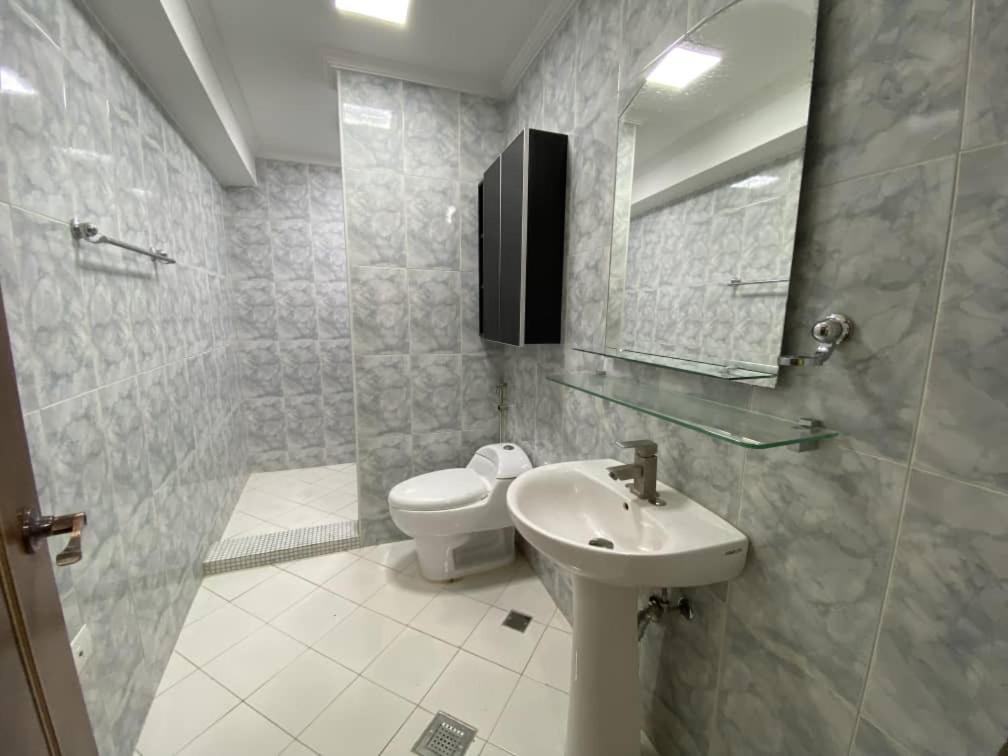 Apartment photo 2