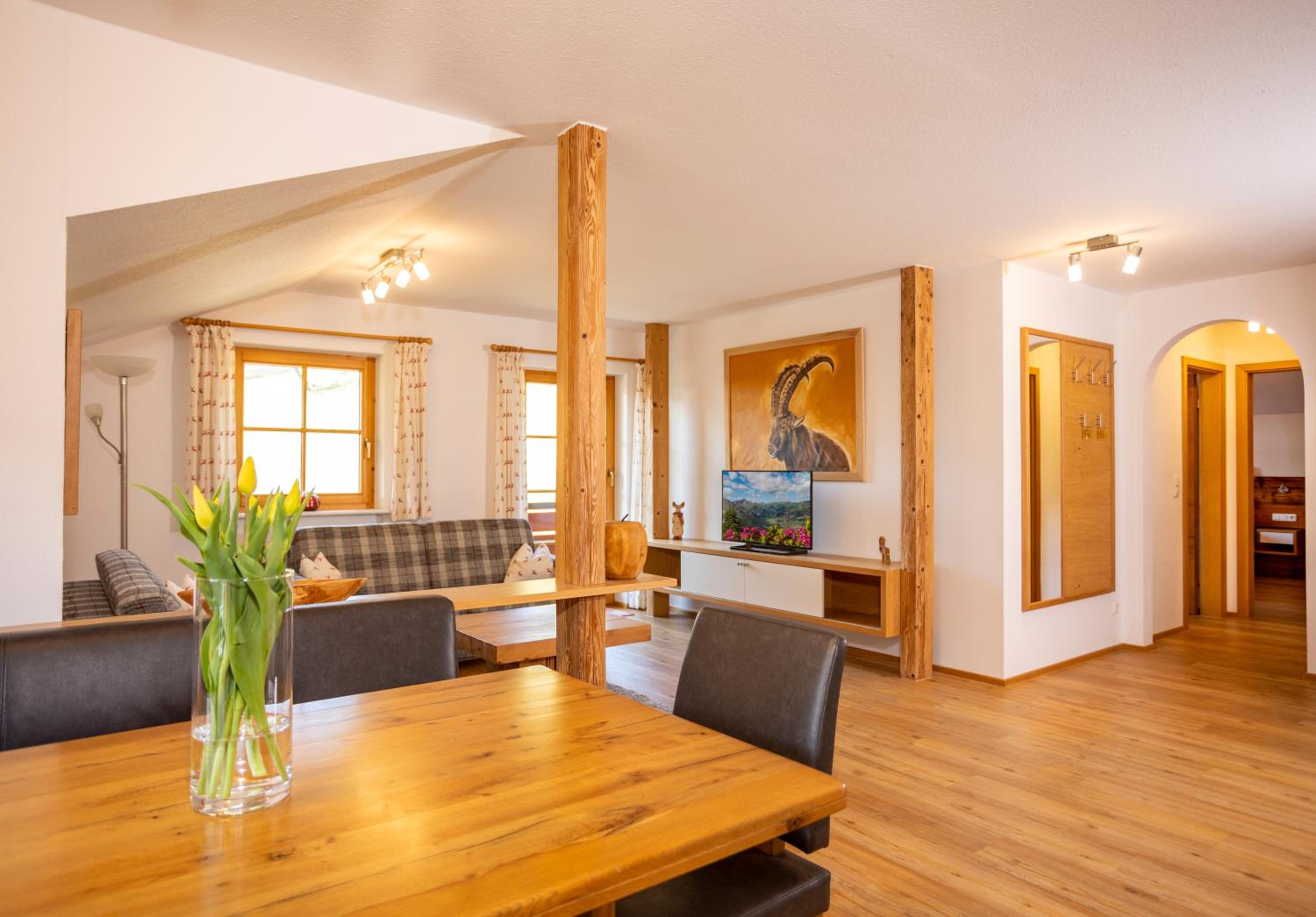 Two-Bedroom Apartment with Balcony photo 1