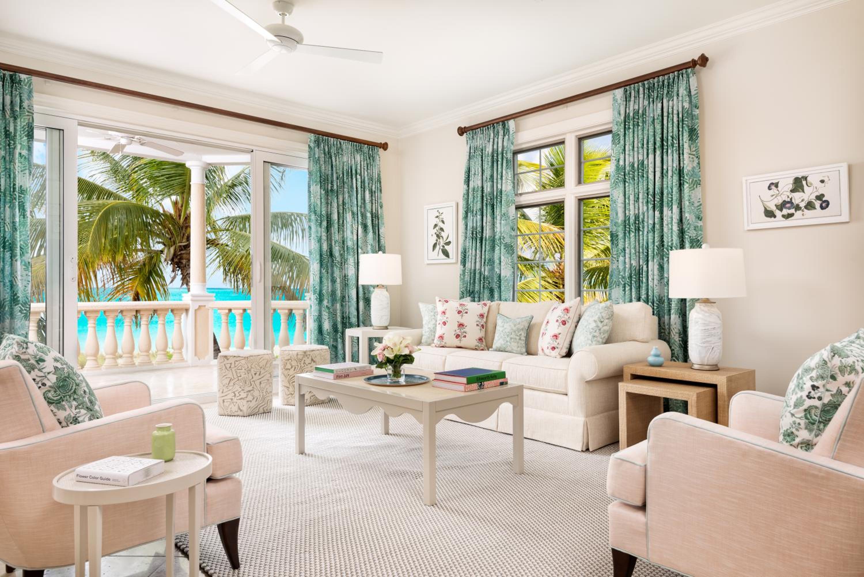 Suite de lujo frente al mar de 3 habitaciones.