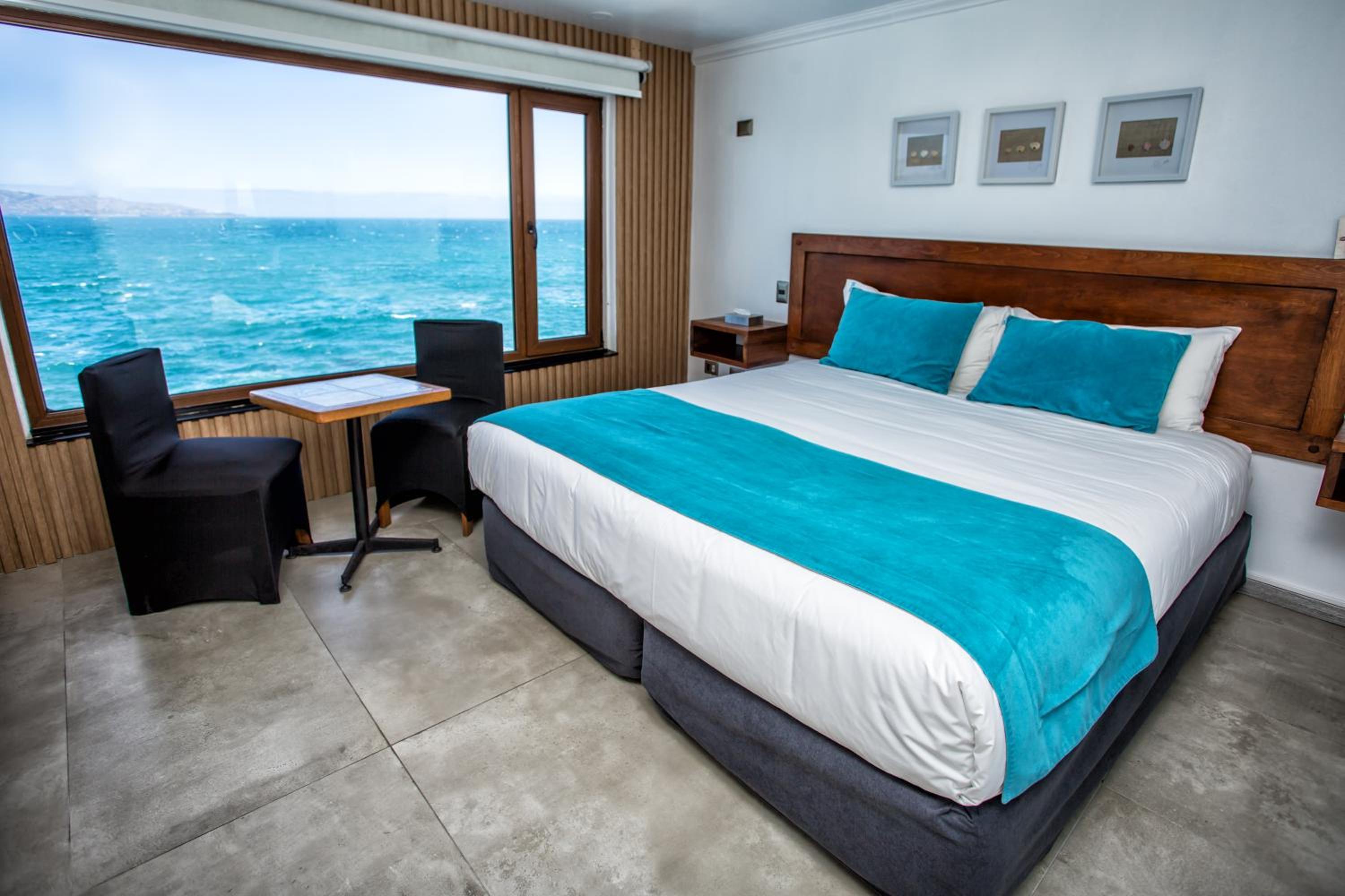 Junior Suite with Ocean View photo 1