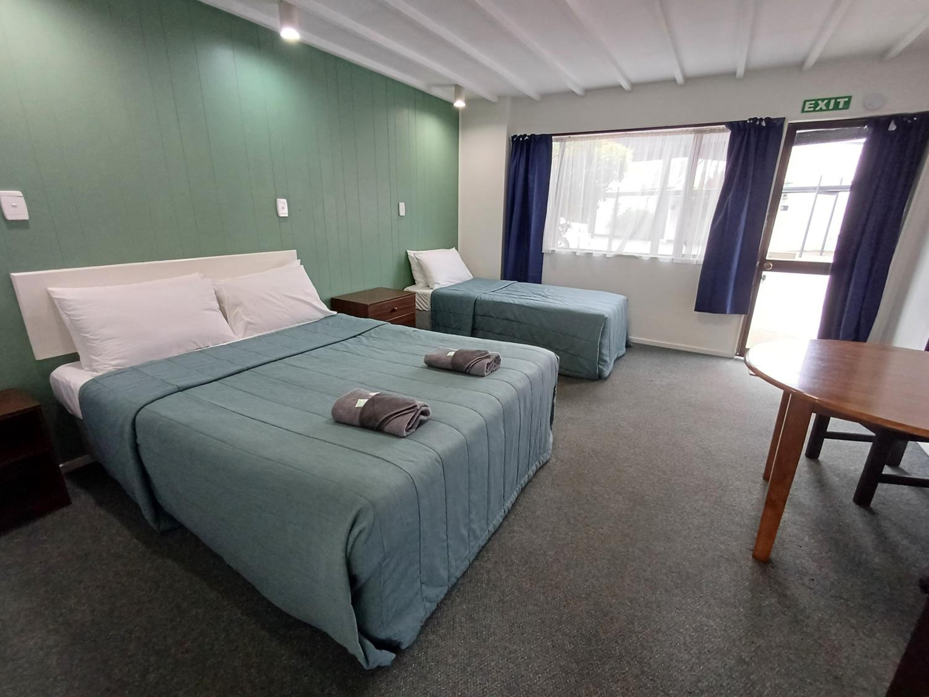 Superior Queen Studio  photo 1