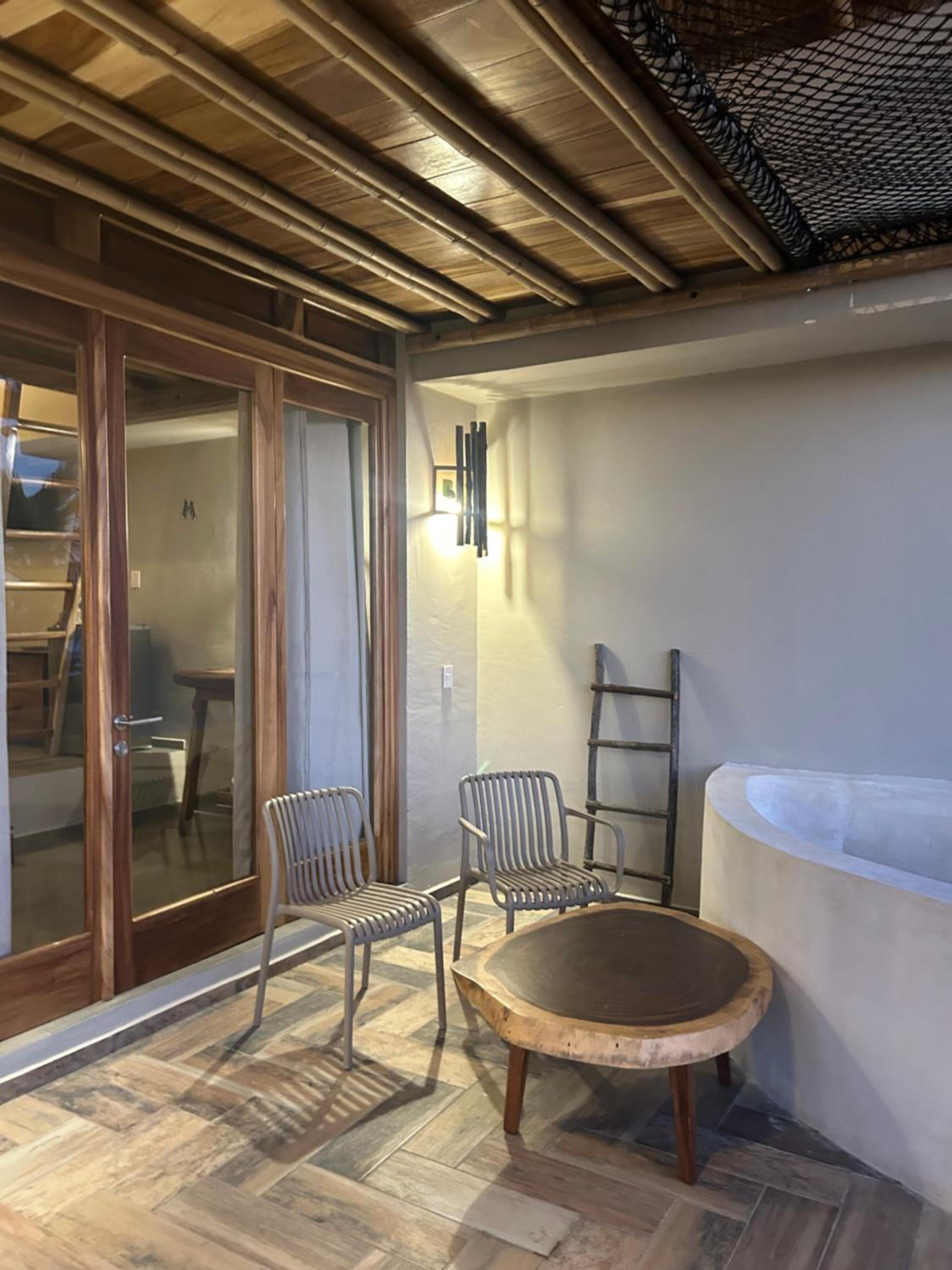 Deluxe Suite - Photo 4