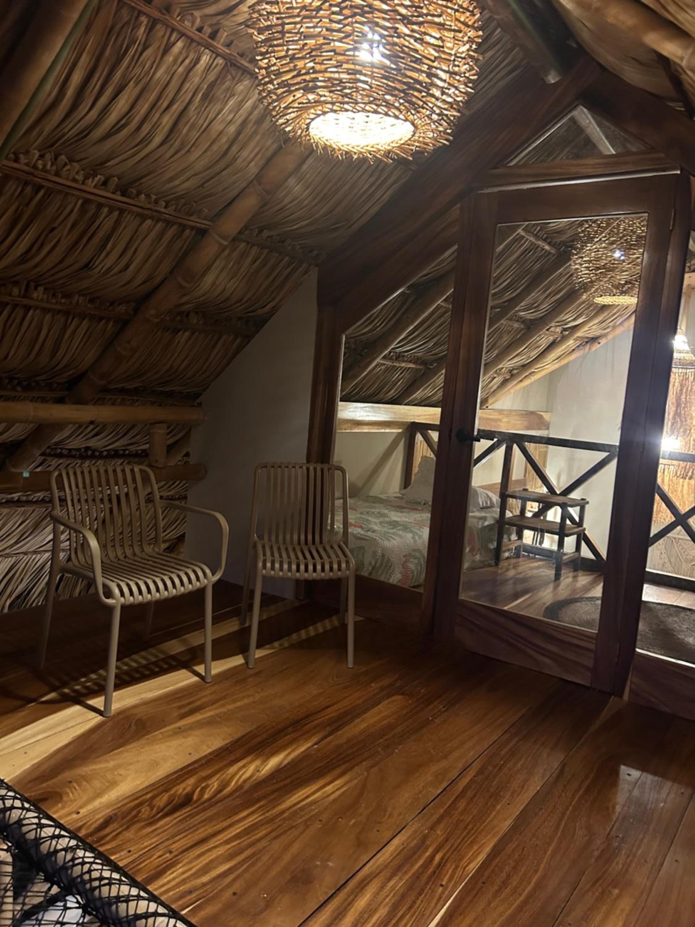 Deluxe Suite - Photo 22