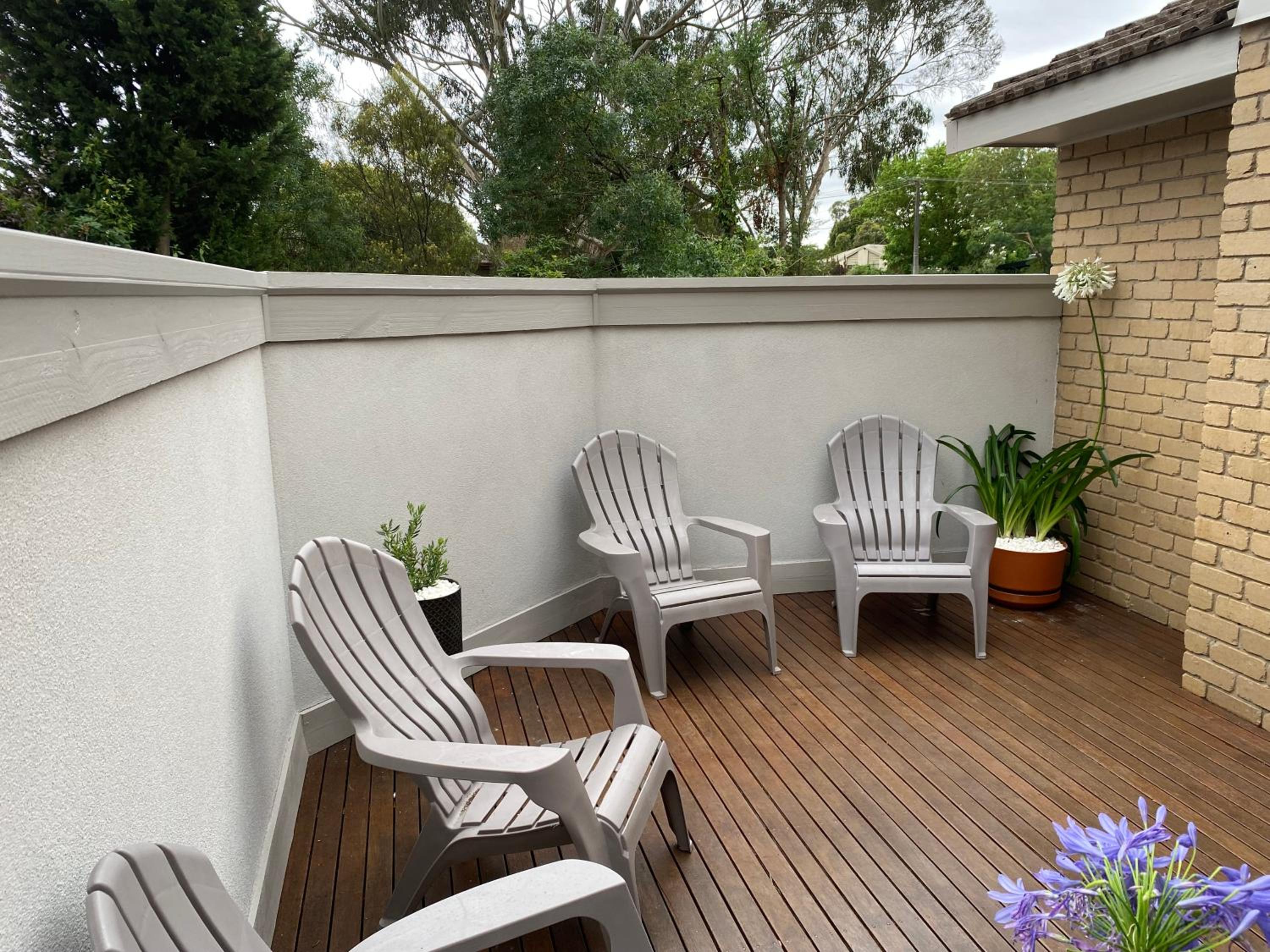 Three-Bedroom House photo 2