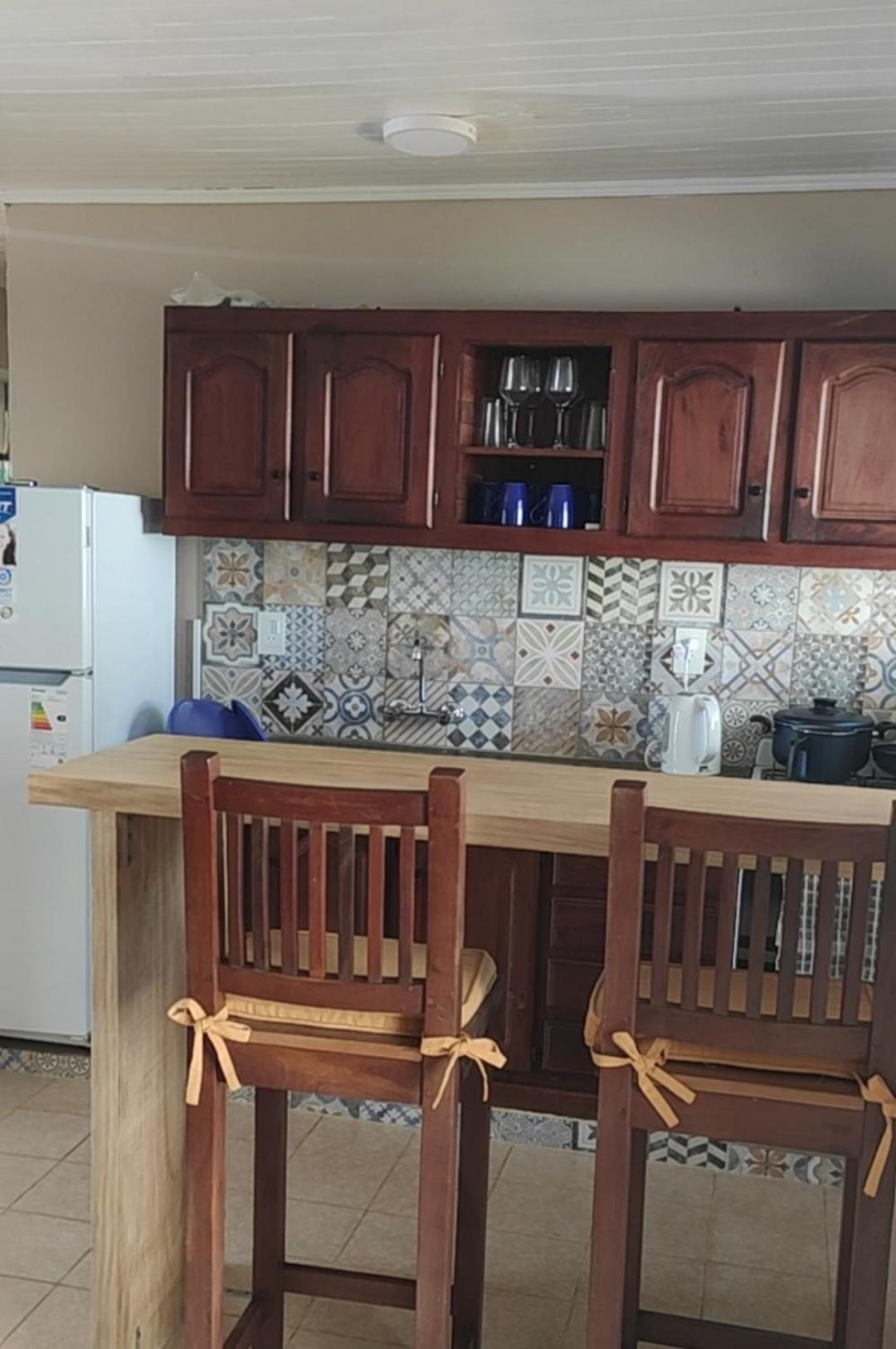 Three-Bedroom House photo 2