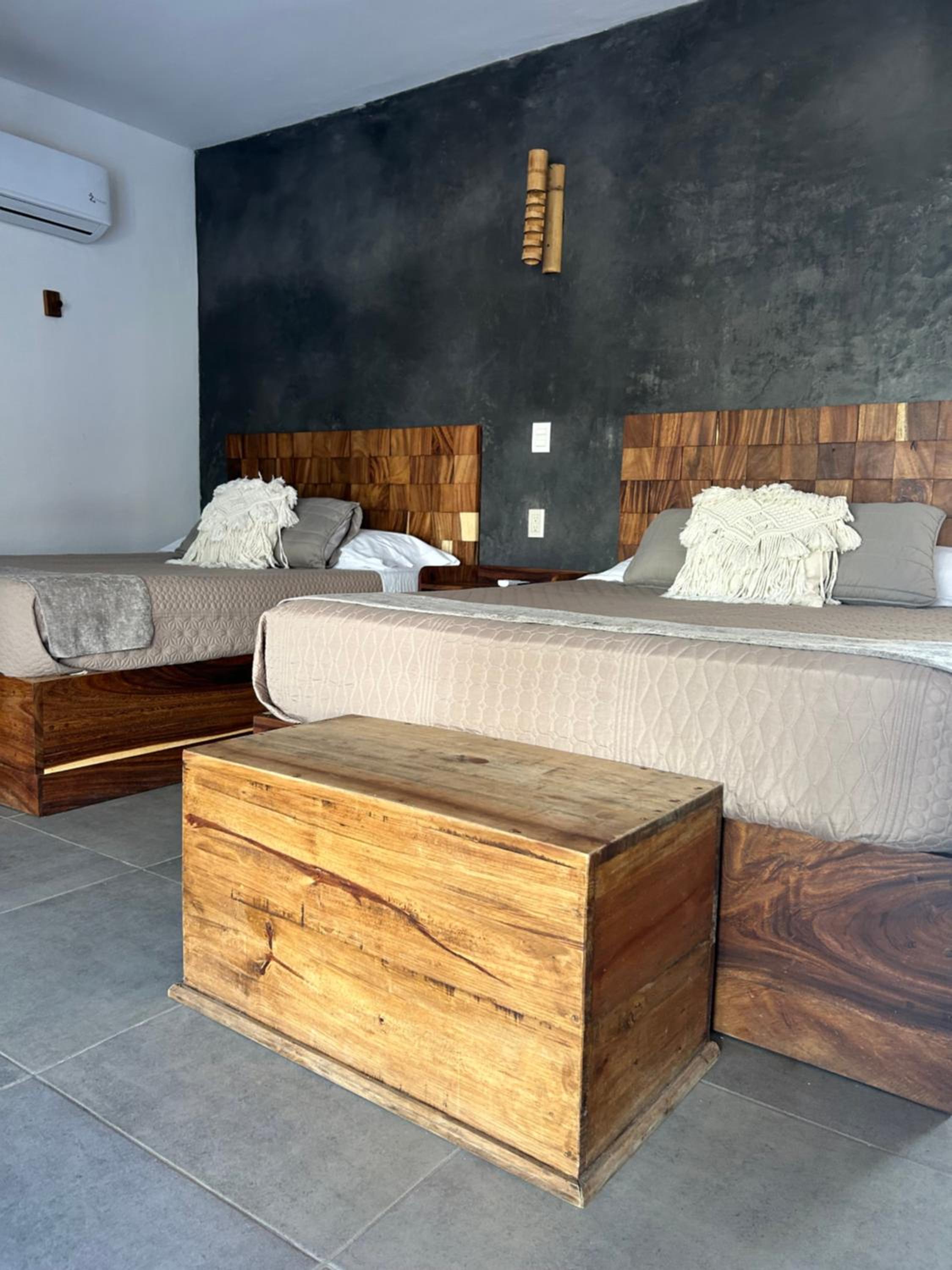 Junior Suite with Private Pool - Photo 2