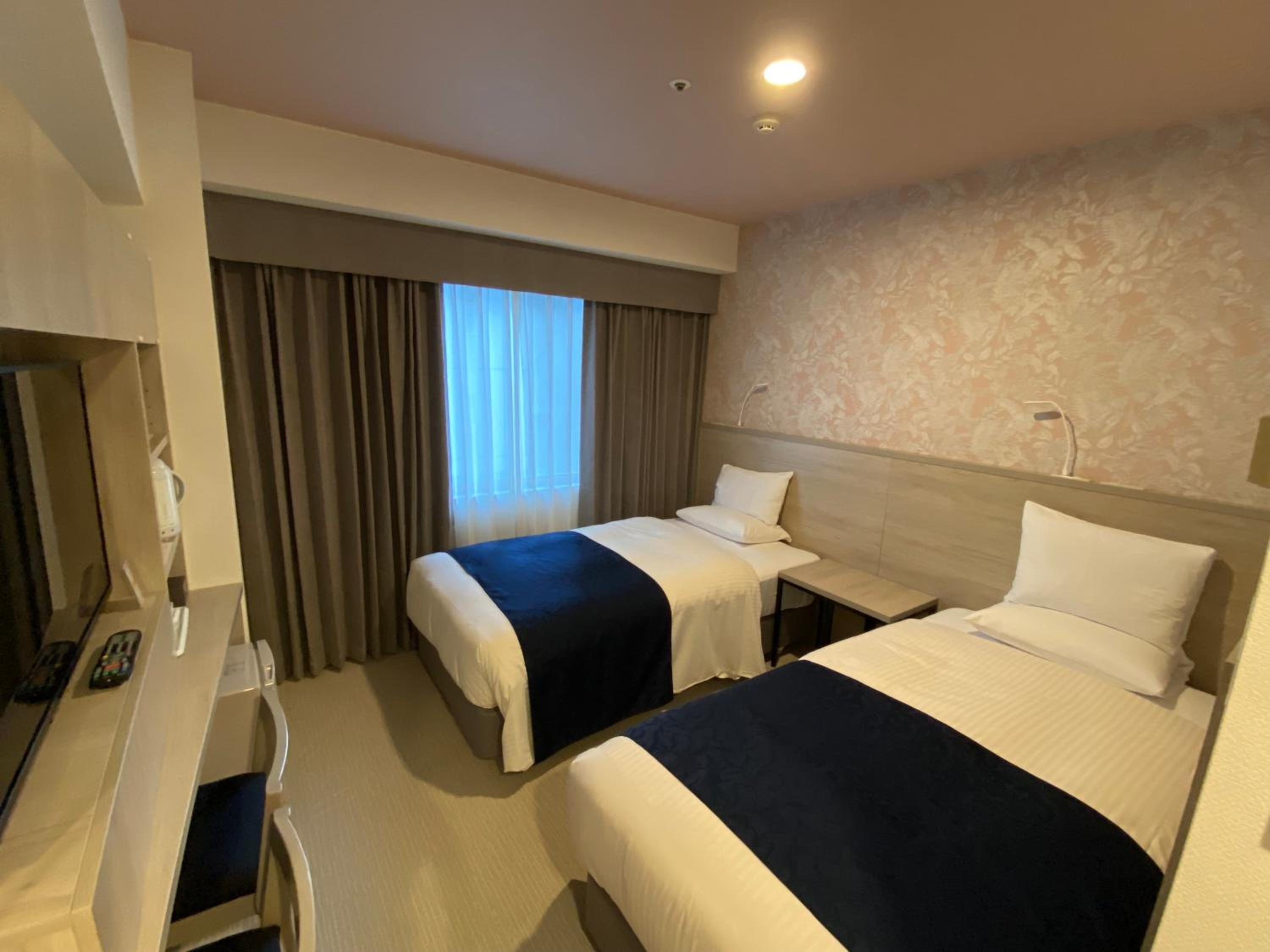 Comfort Twin Room - Non-Smoking