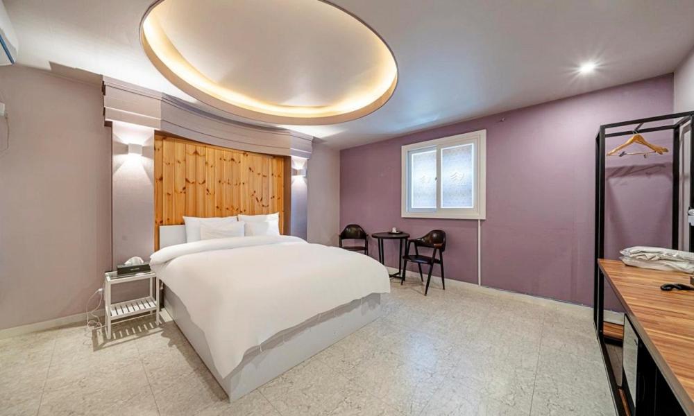 Standard Double Room - Photo 1
