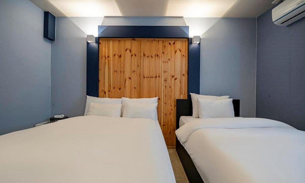 Twin Room - Photo 4