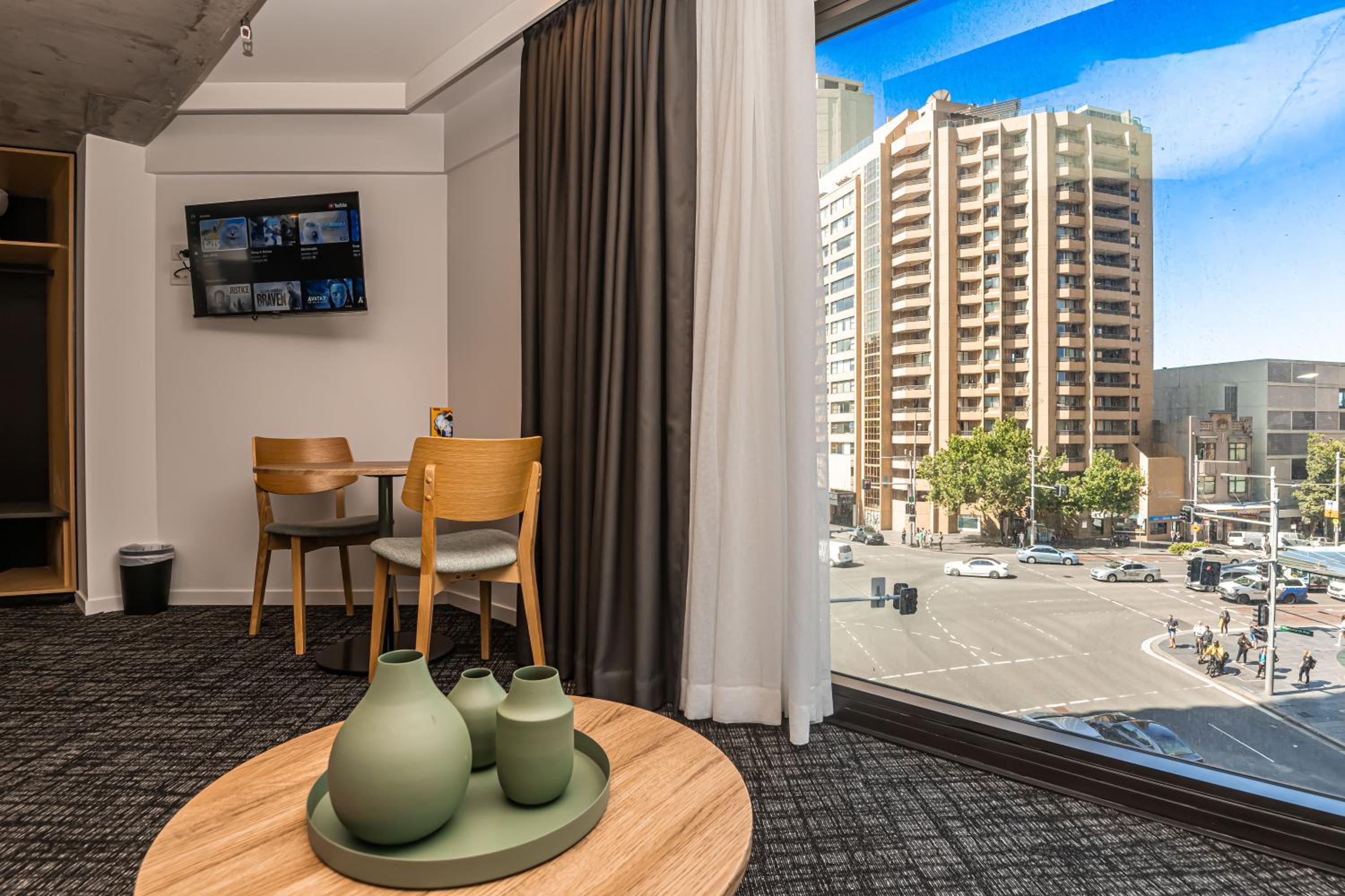 Corner Deluxe Room