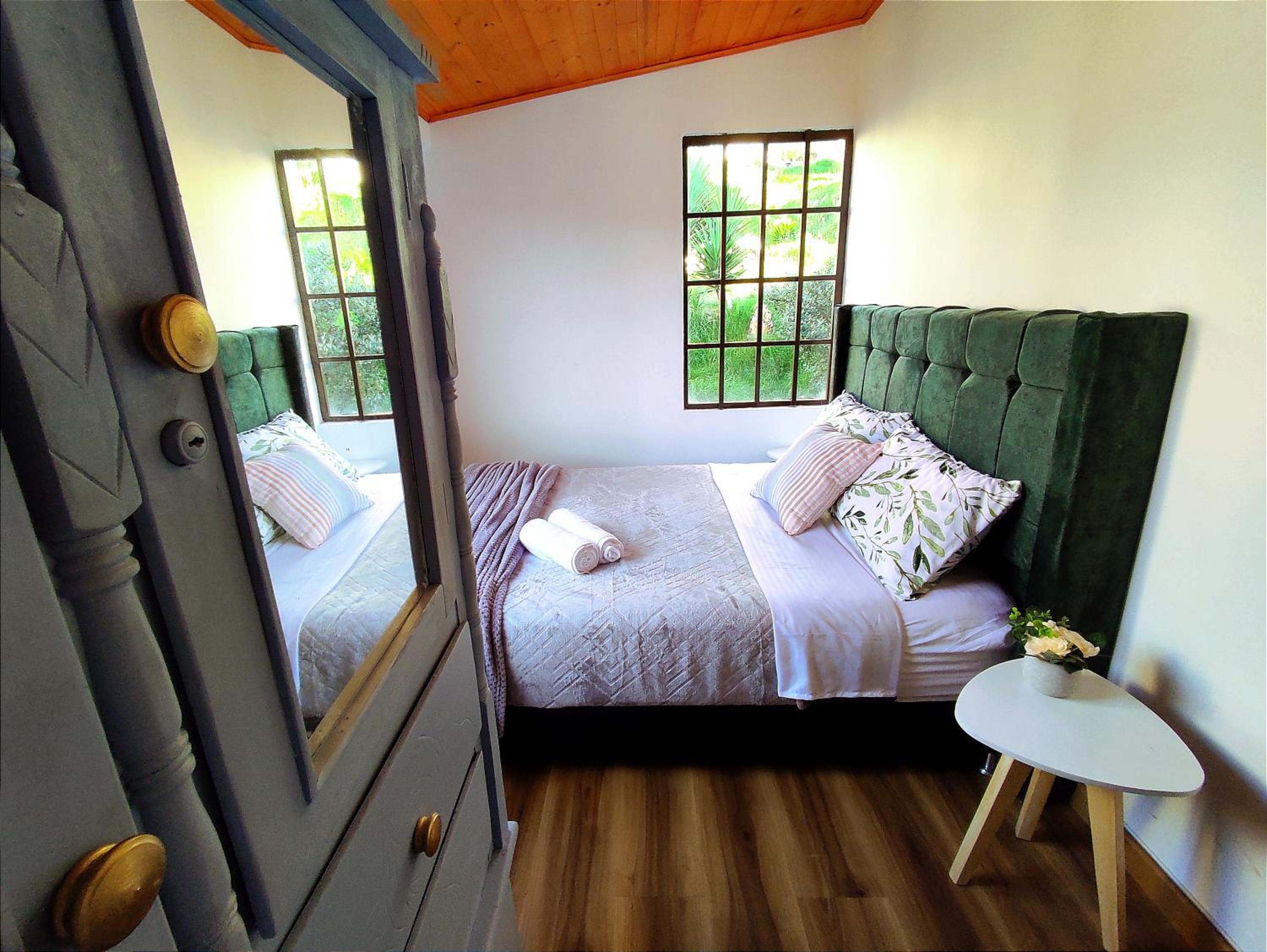 Villa photo 2