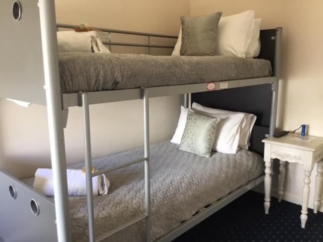 Twin Room - Photo 1