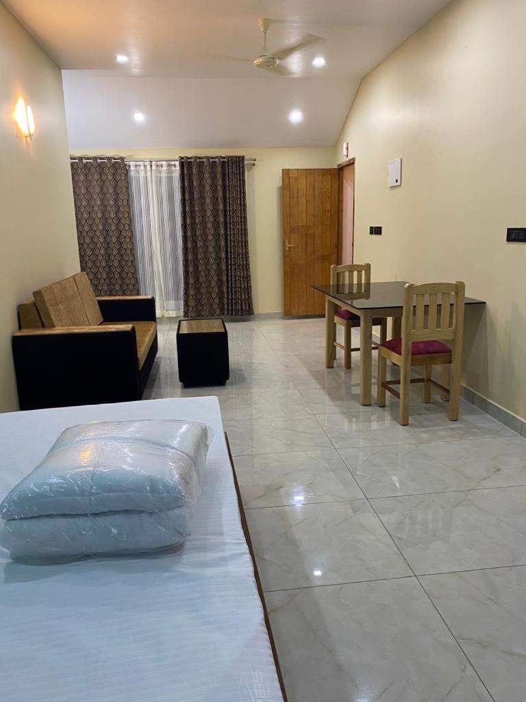 Deluxe Suite With Shower  photo 2