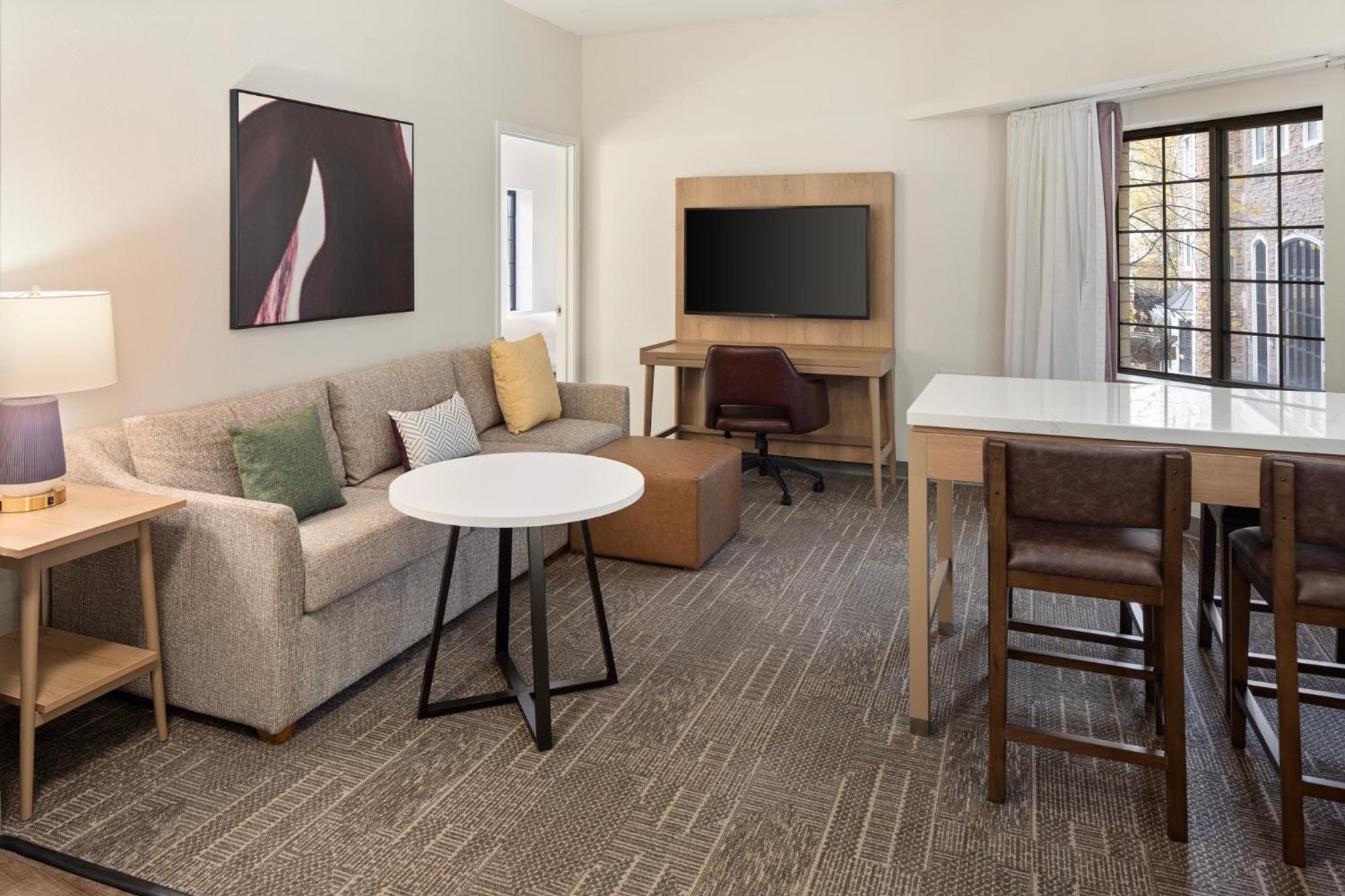 Two-Bedroom Suite - Non-Smoking - Photo 3