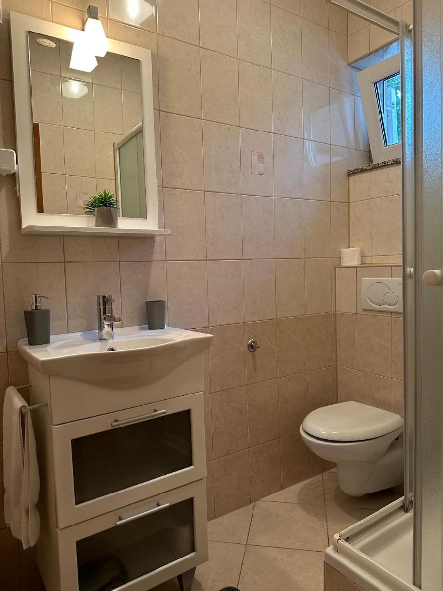 One-Bedroom Apartment - Photo 10