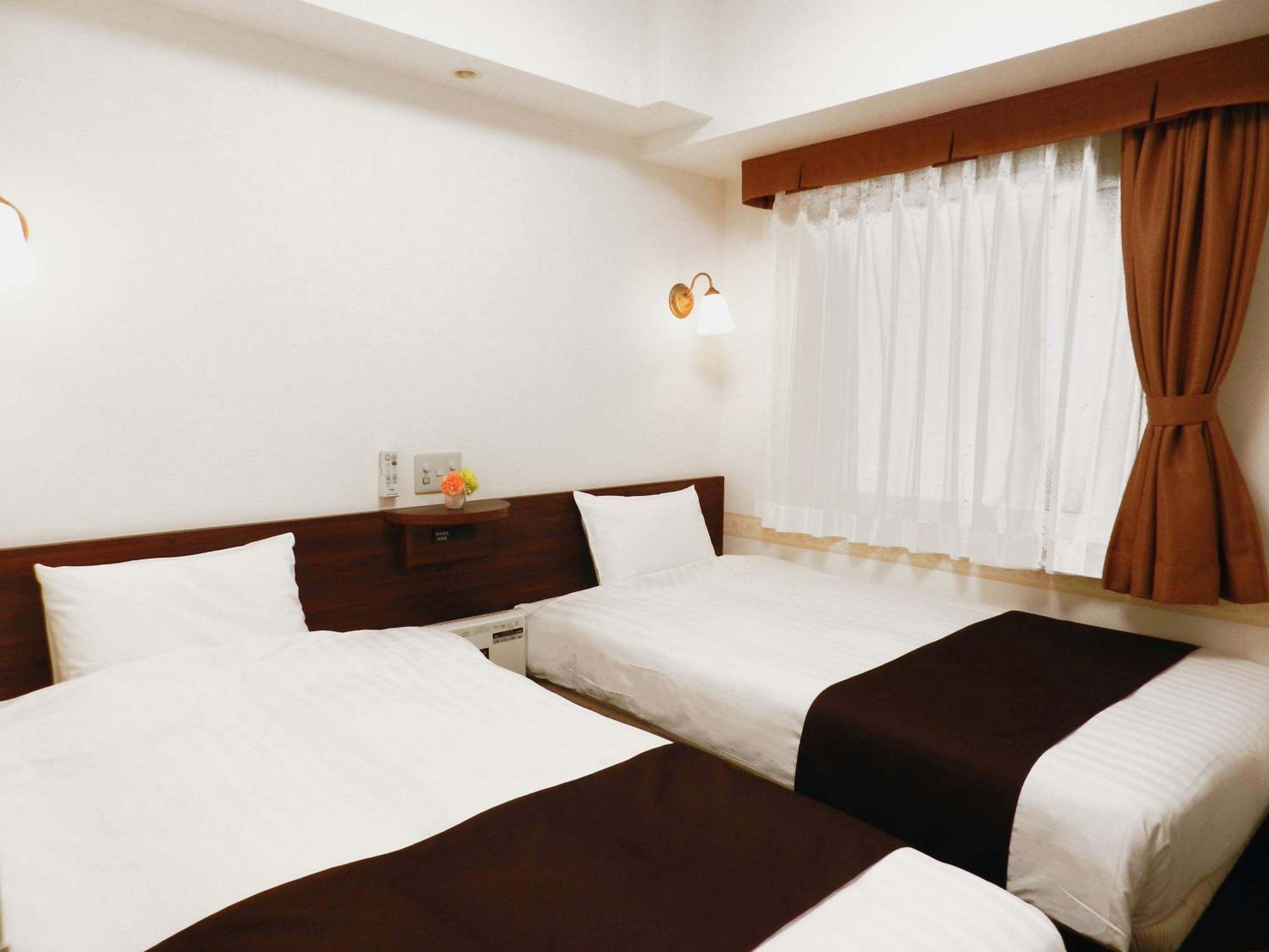 Twin Room - Non-Smoking