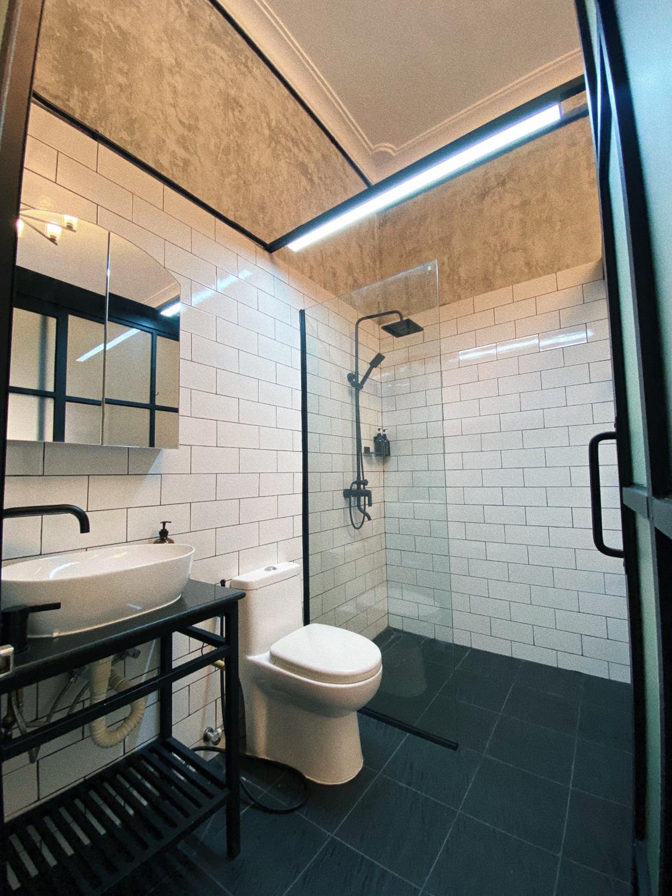 Deluxe Queen Room - Photo 6