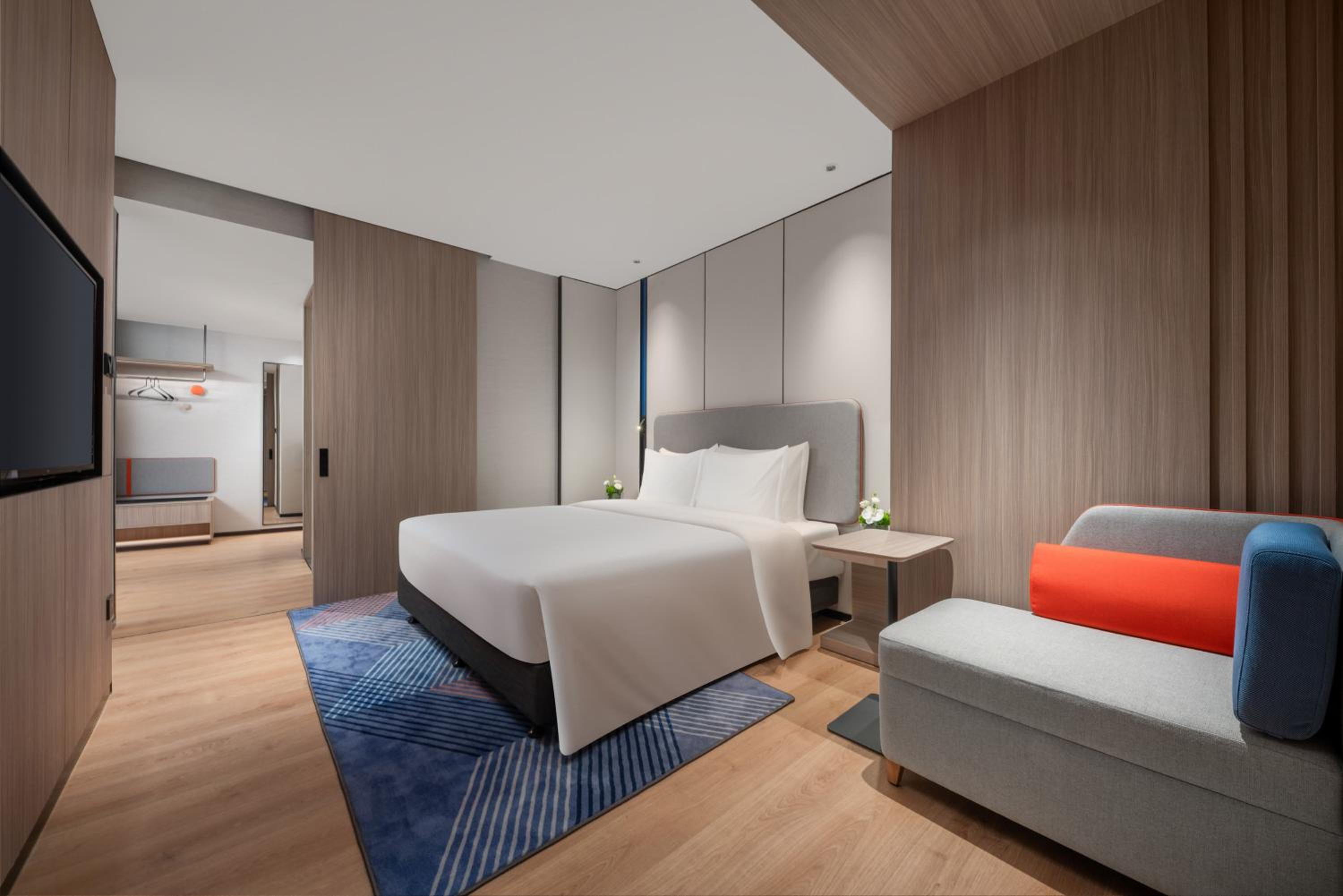 One-Bedroom Suite with River View photo 2