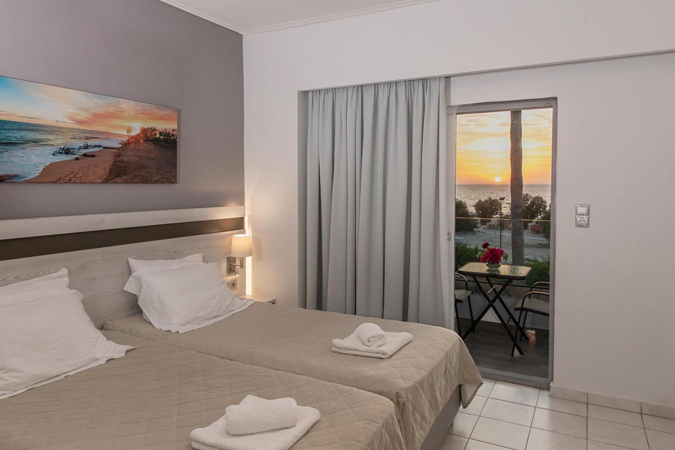 Studio with Sea View