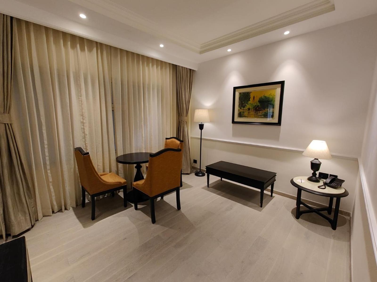 Club Room - Photo 15