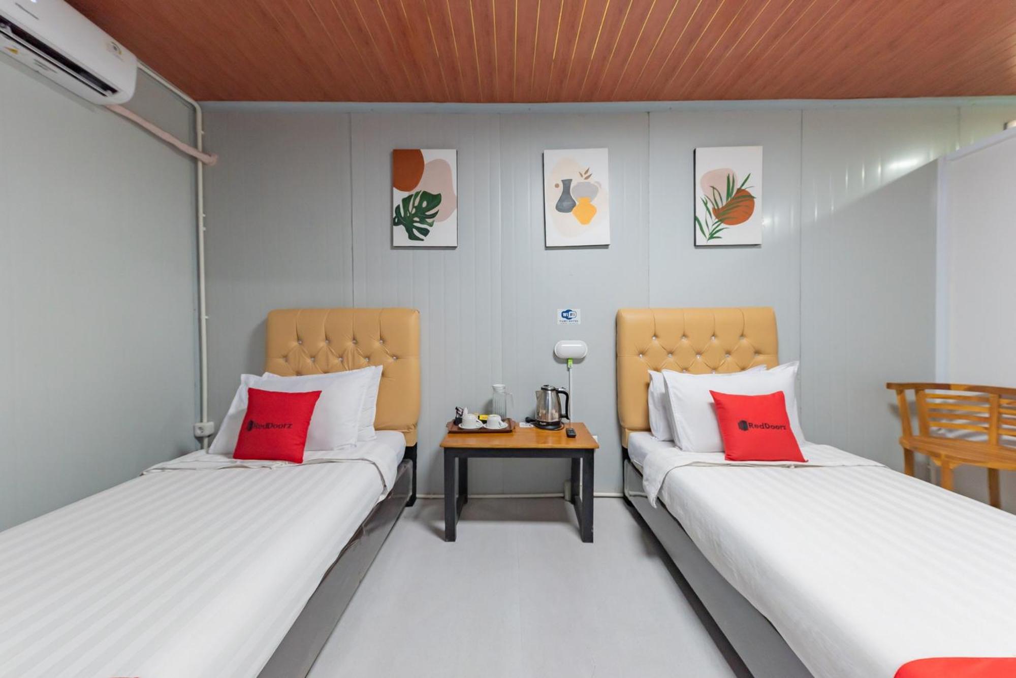 Twin Room - Photo 1