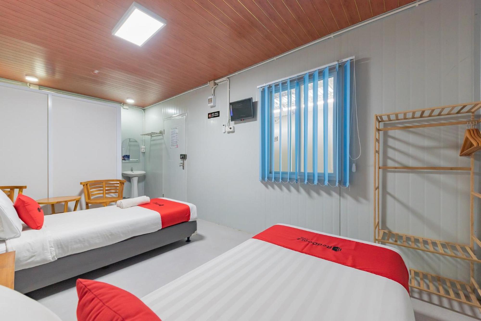 Twin Room - Photo 6