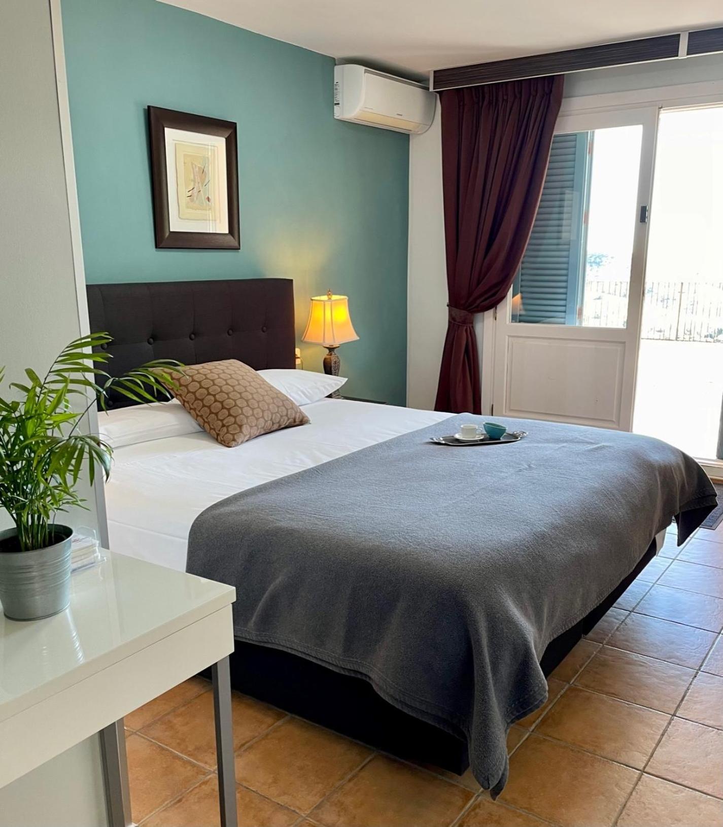 Habitación Doble con Vista al Mar