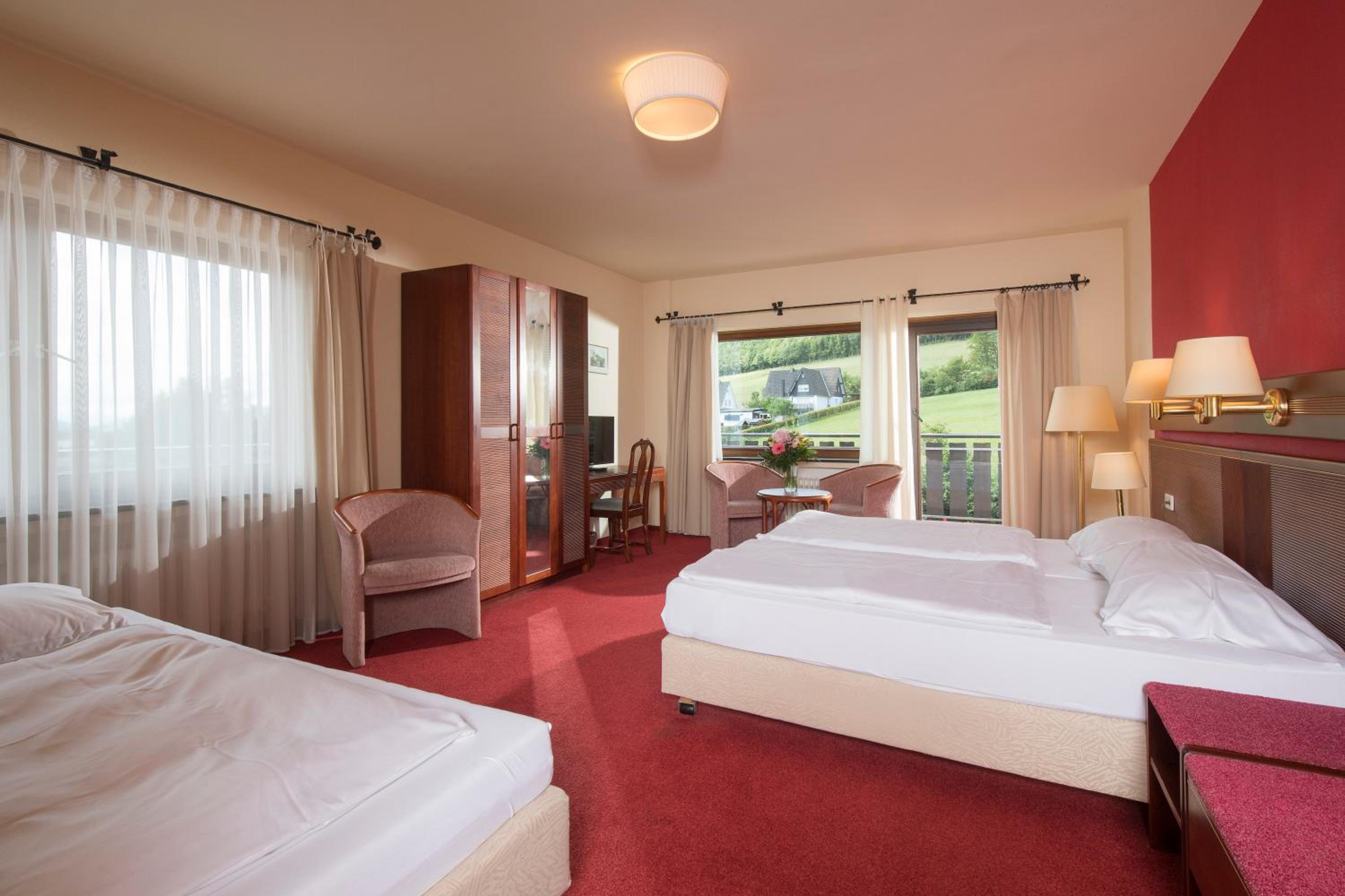 Triple Room with Mountain View - Photo 3