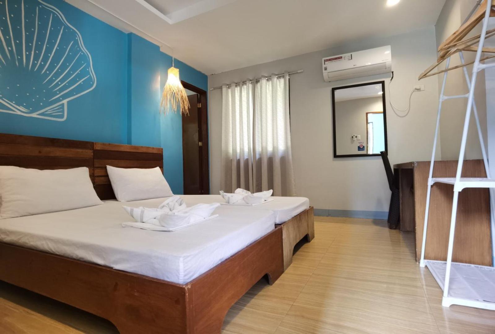 Twin Room - Photo 2