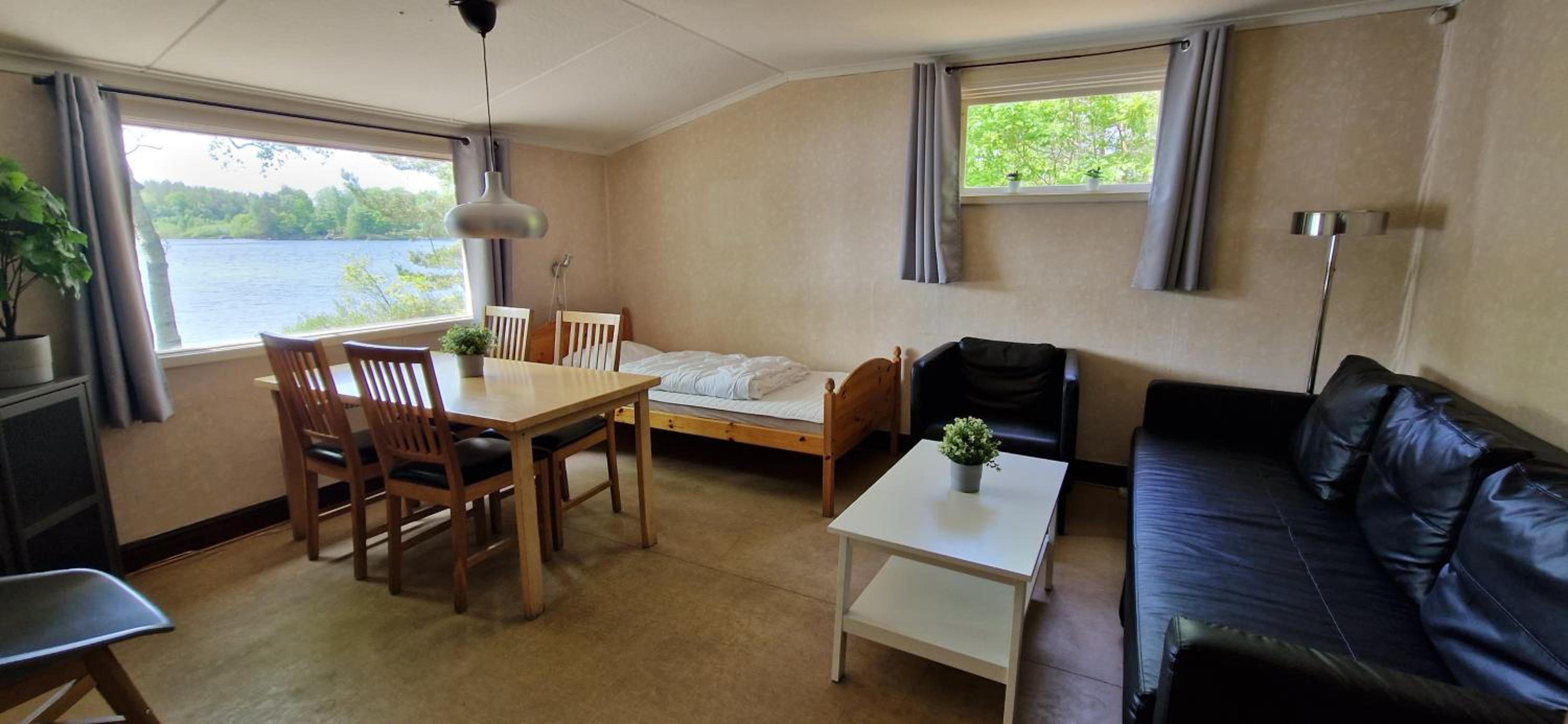 One-Bedroom Cottage (5 Adults)