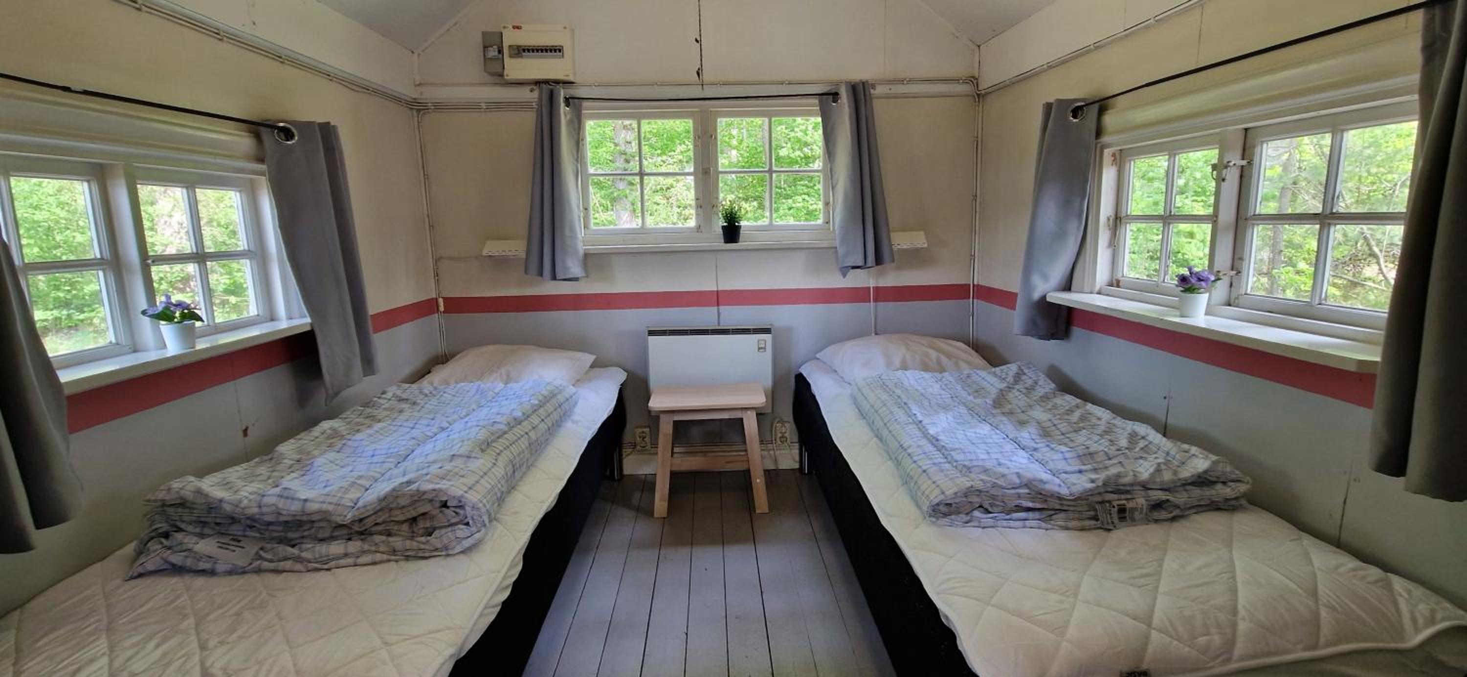 One Bedroom Cottage (3 Adults)