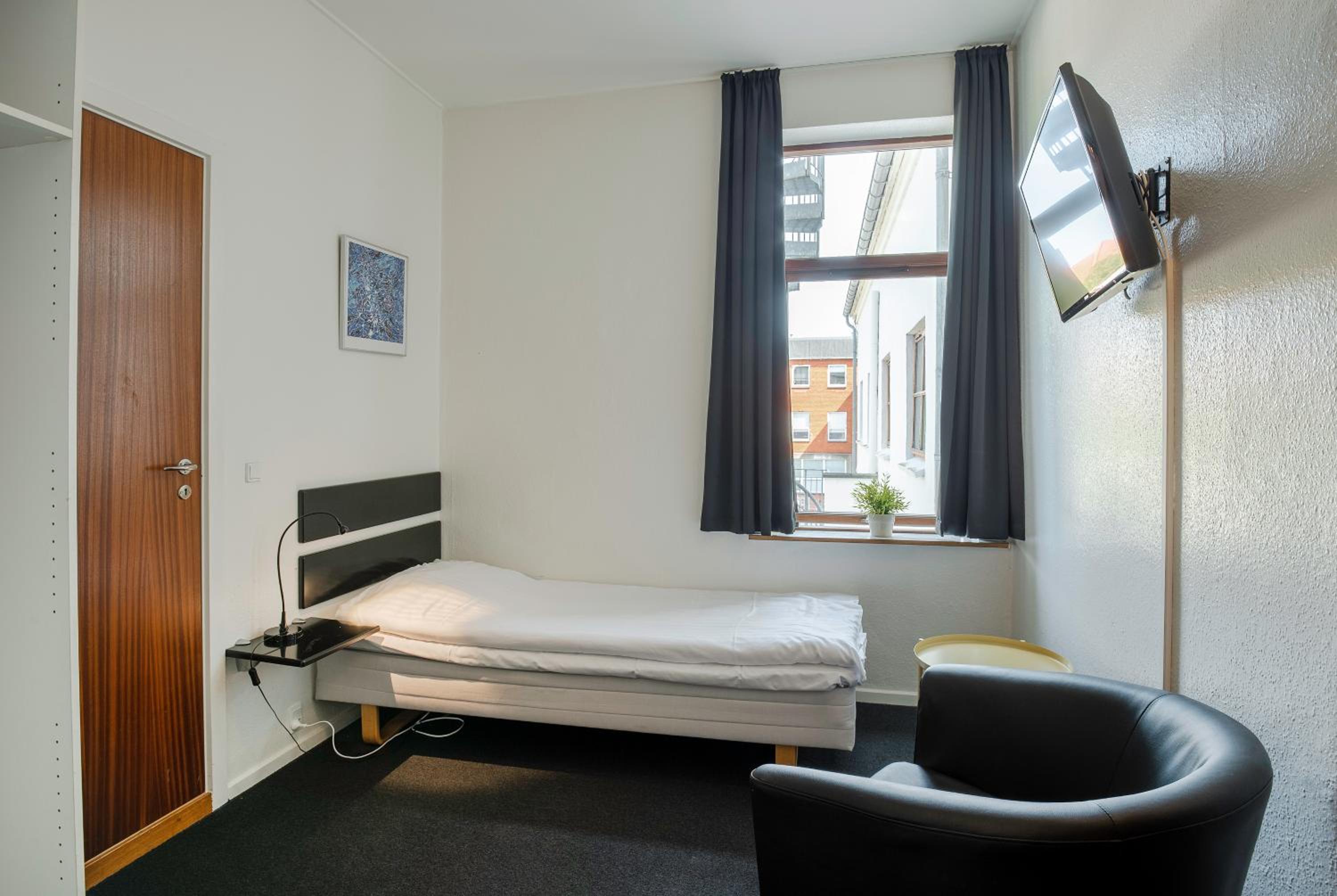 Standard Single Room photo 2